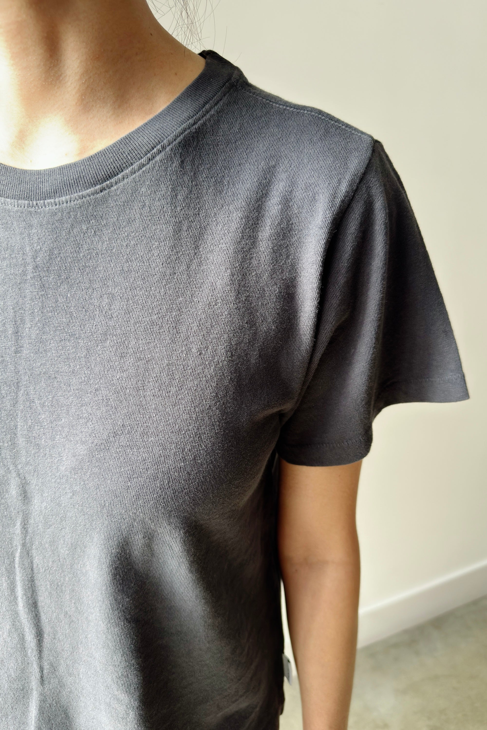 Airy Darling Tee - Carbon