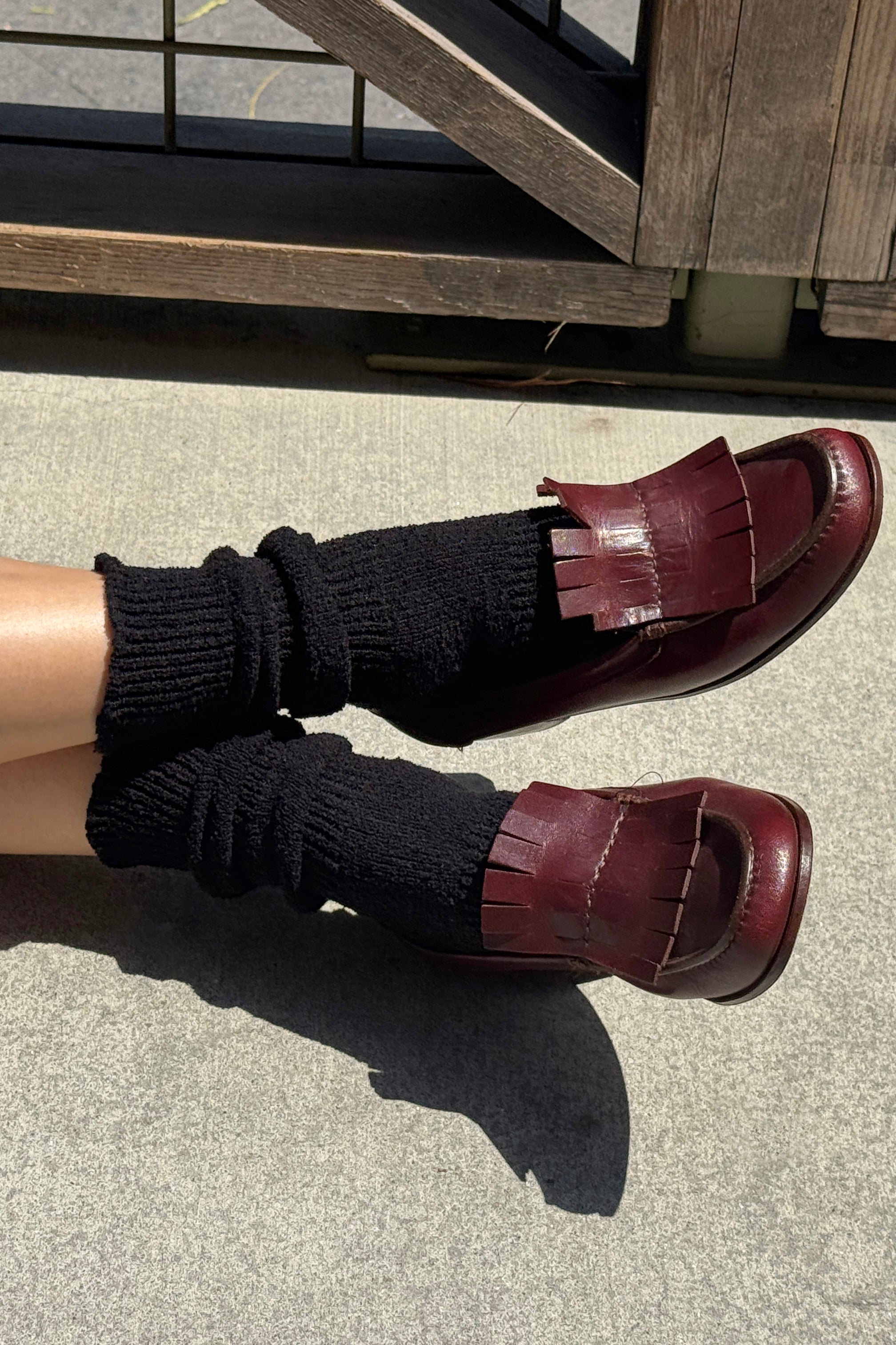 Airy Puffin Socks - Black