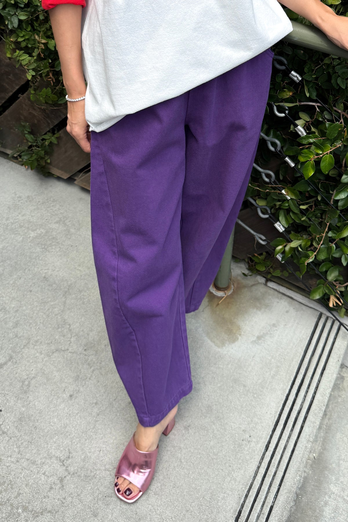 Arc Pants - Eggplant