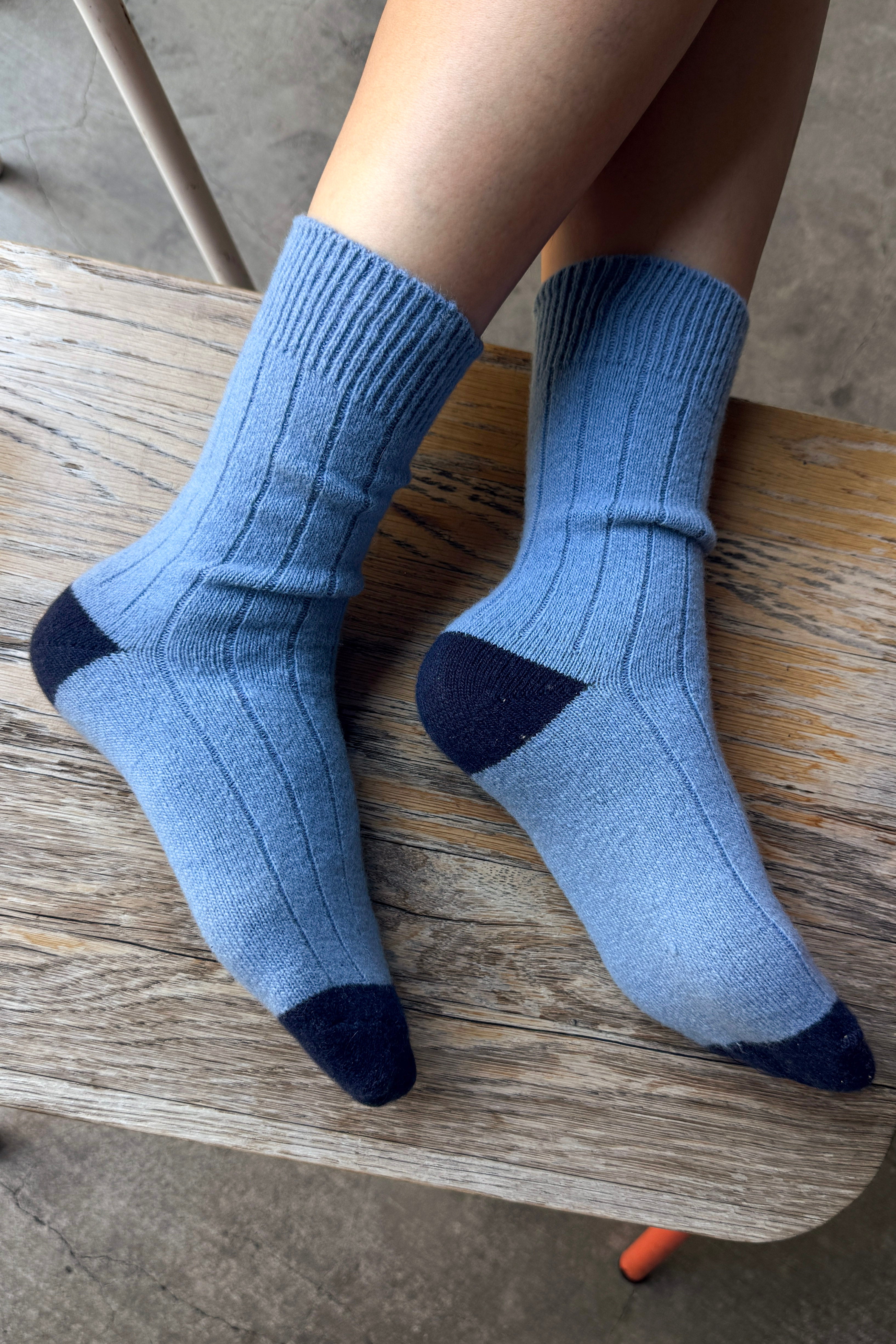 Classic Cashmere Socks - Bluebell