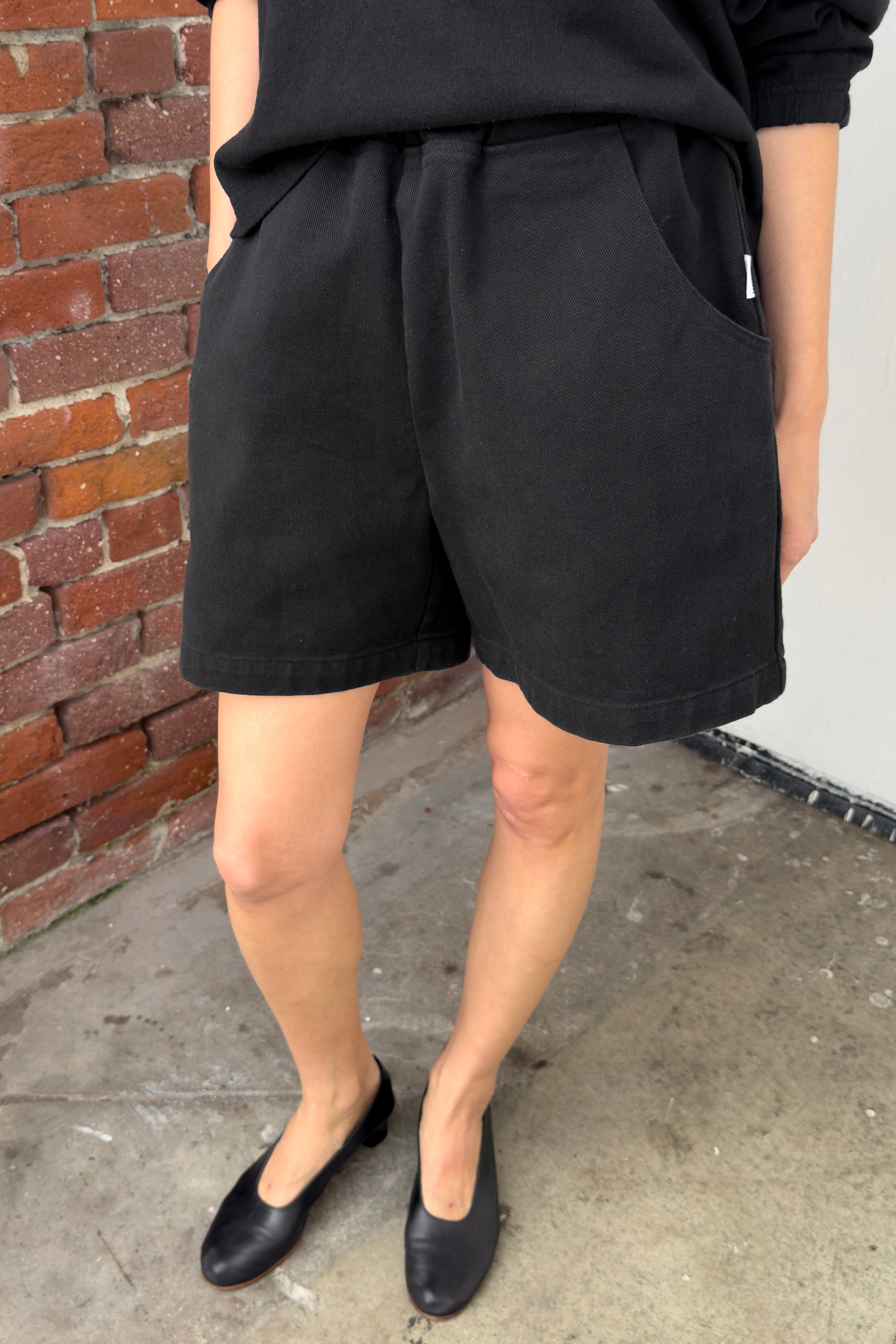 City Shorts - Black