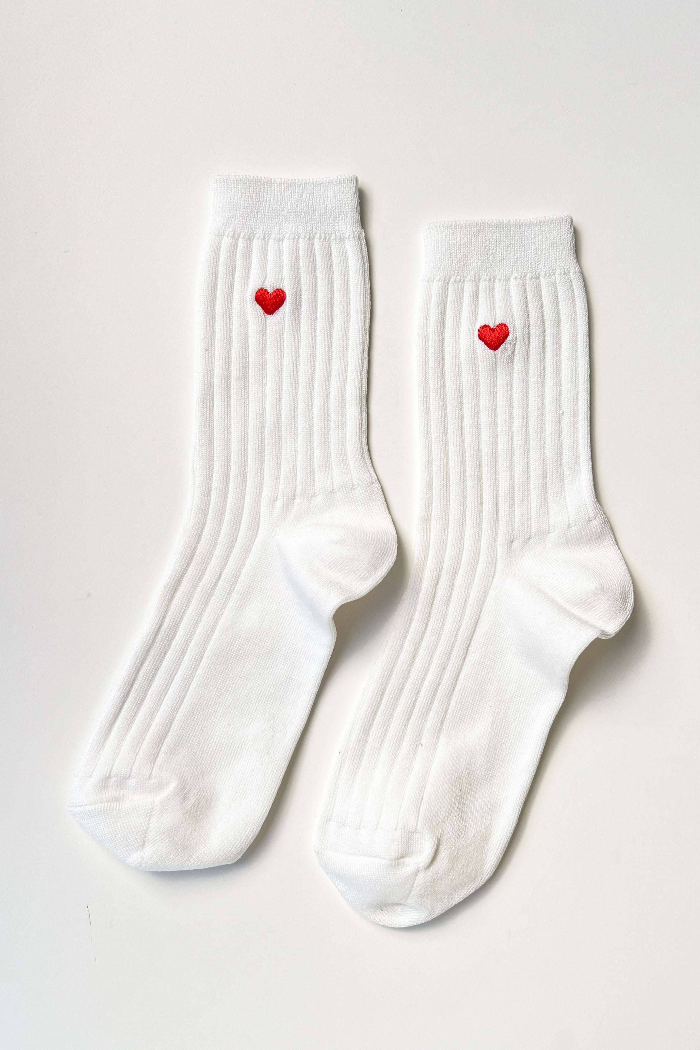 Embroidered Her Socks (MC cotton) - CLASSIC WHITE + HEART