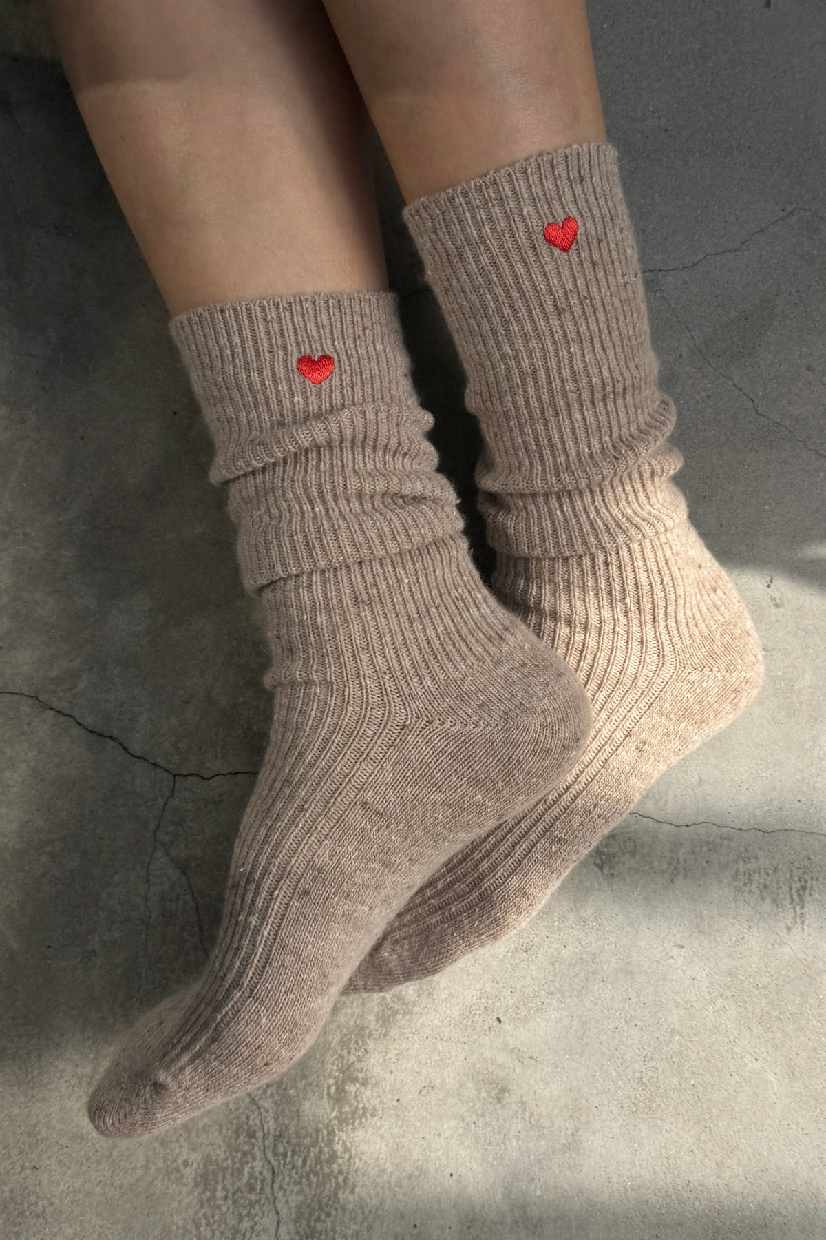 Embroidered Snow Socks - TAN + HEART