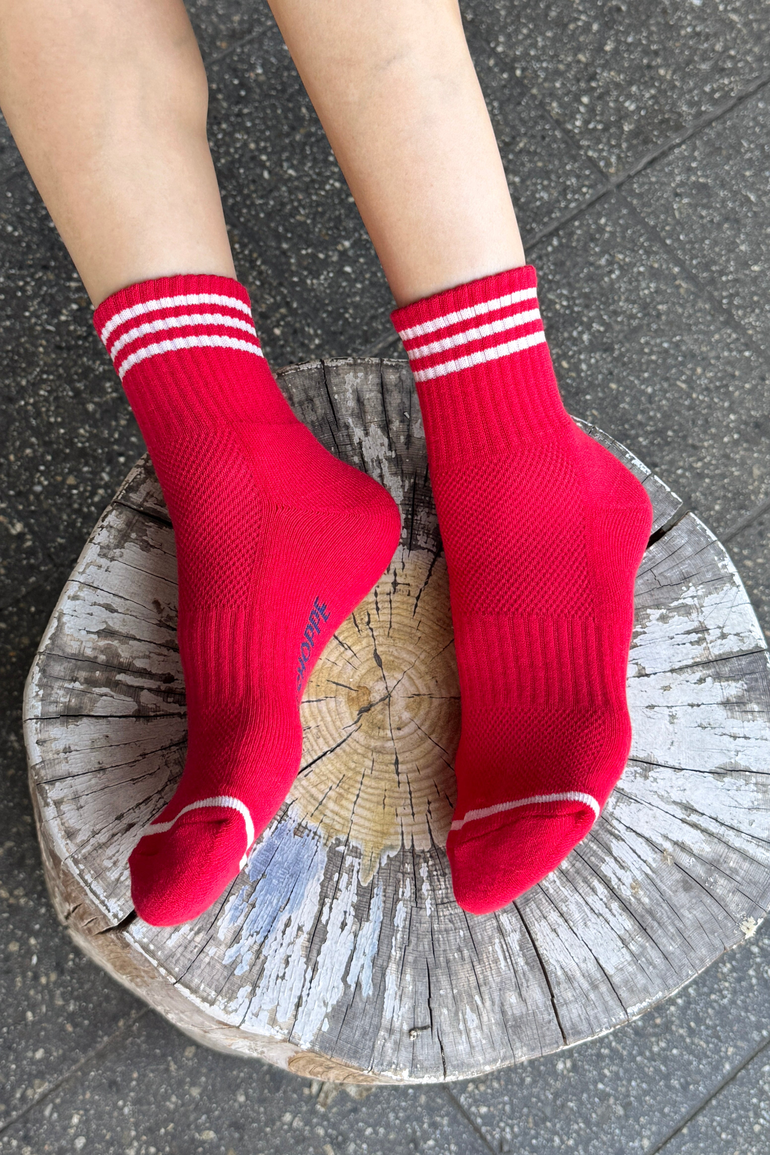 Girlfriend Socks - Scarlet