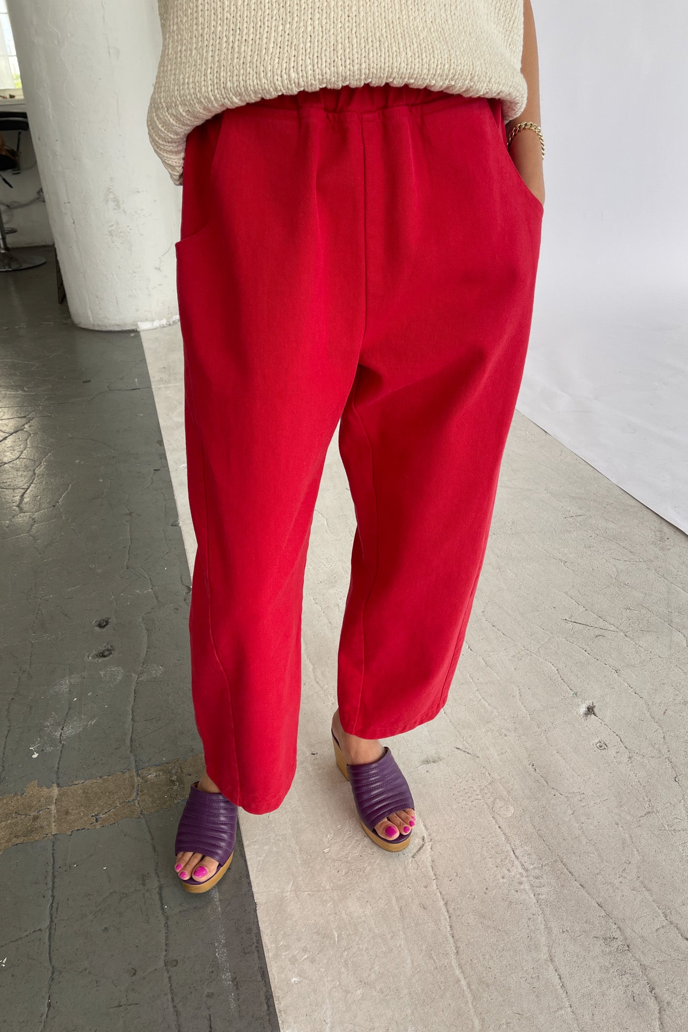 Arc Pants in Crayon Red