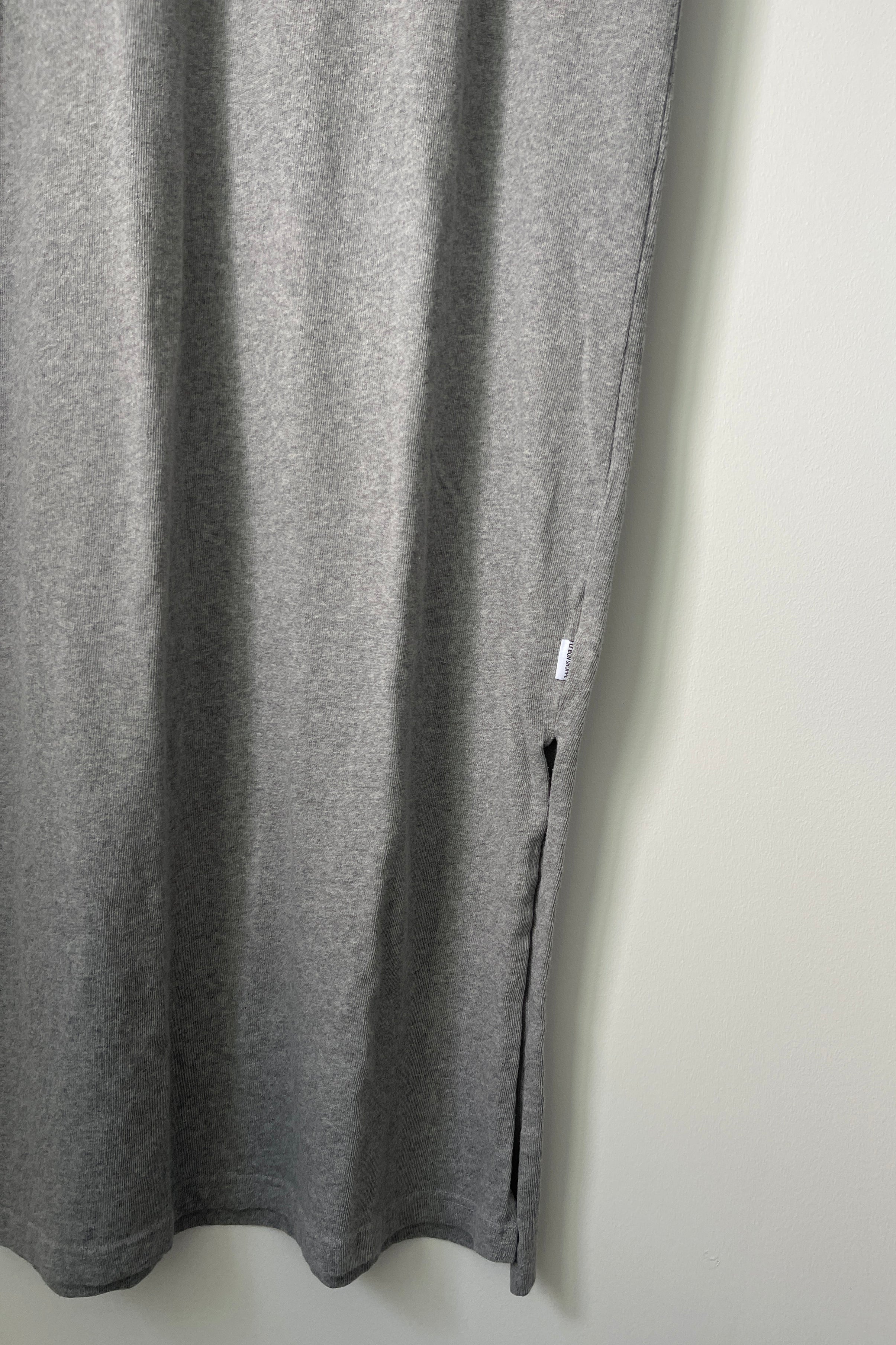 Su vestido - Ht. Gris