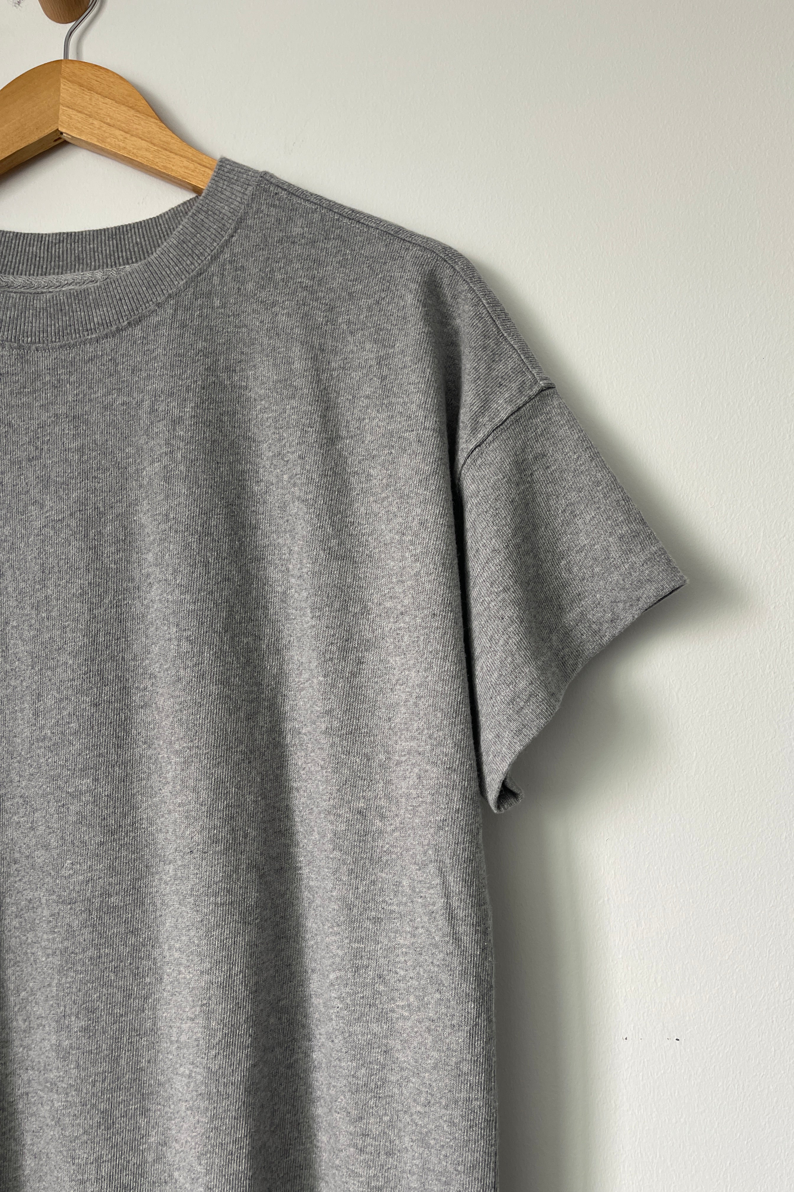 Su vestido - Ht. Gris