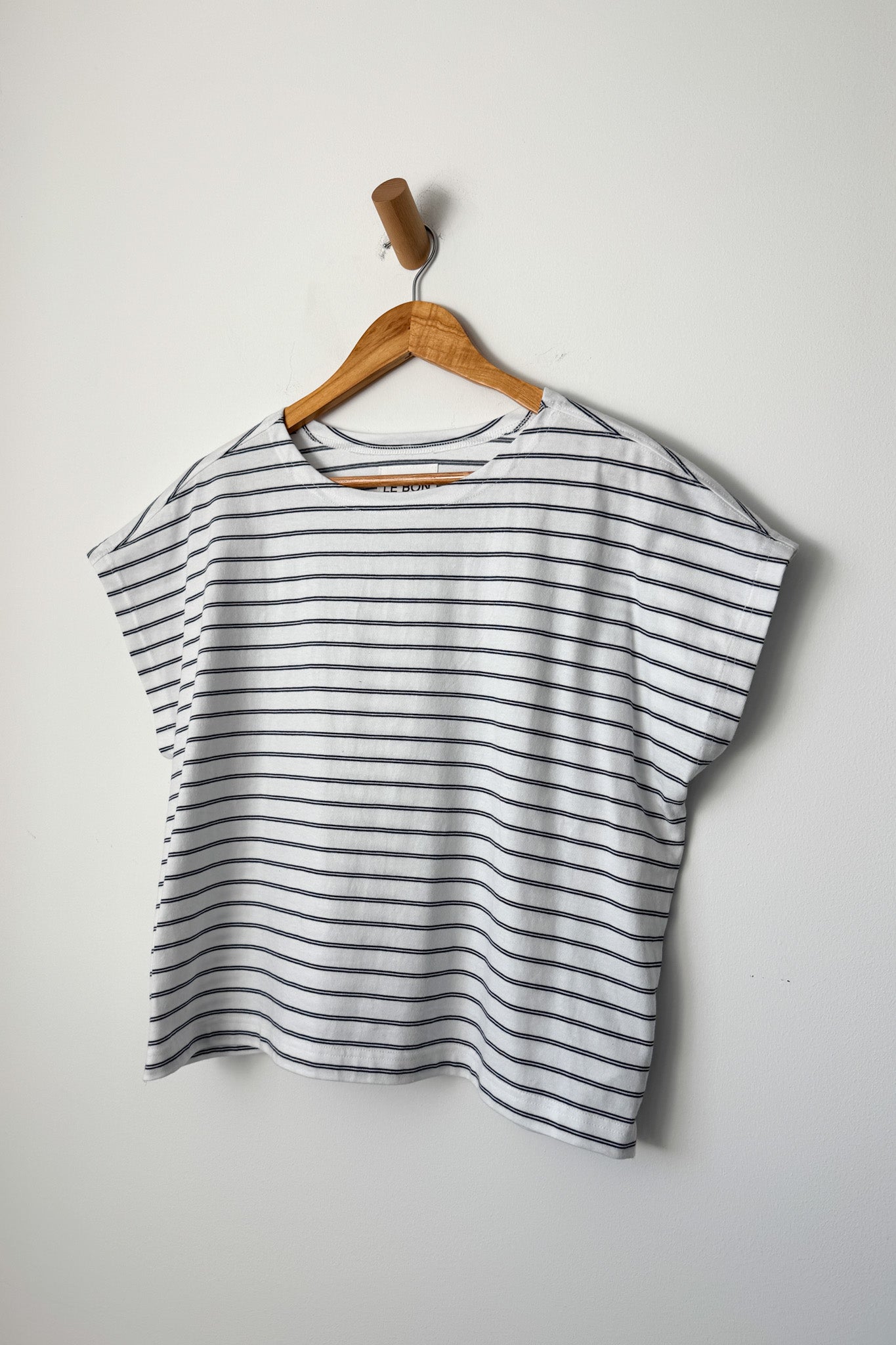 Chérie Tee - White/Navy
