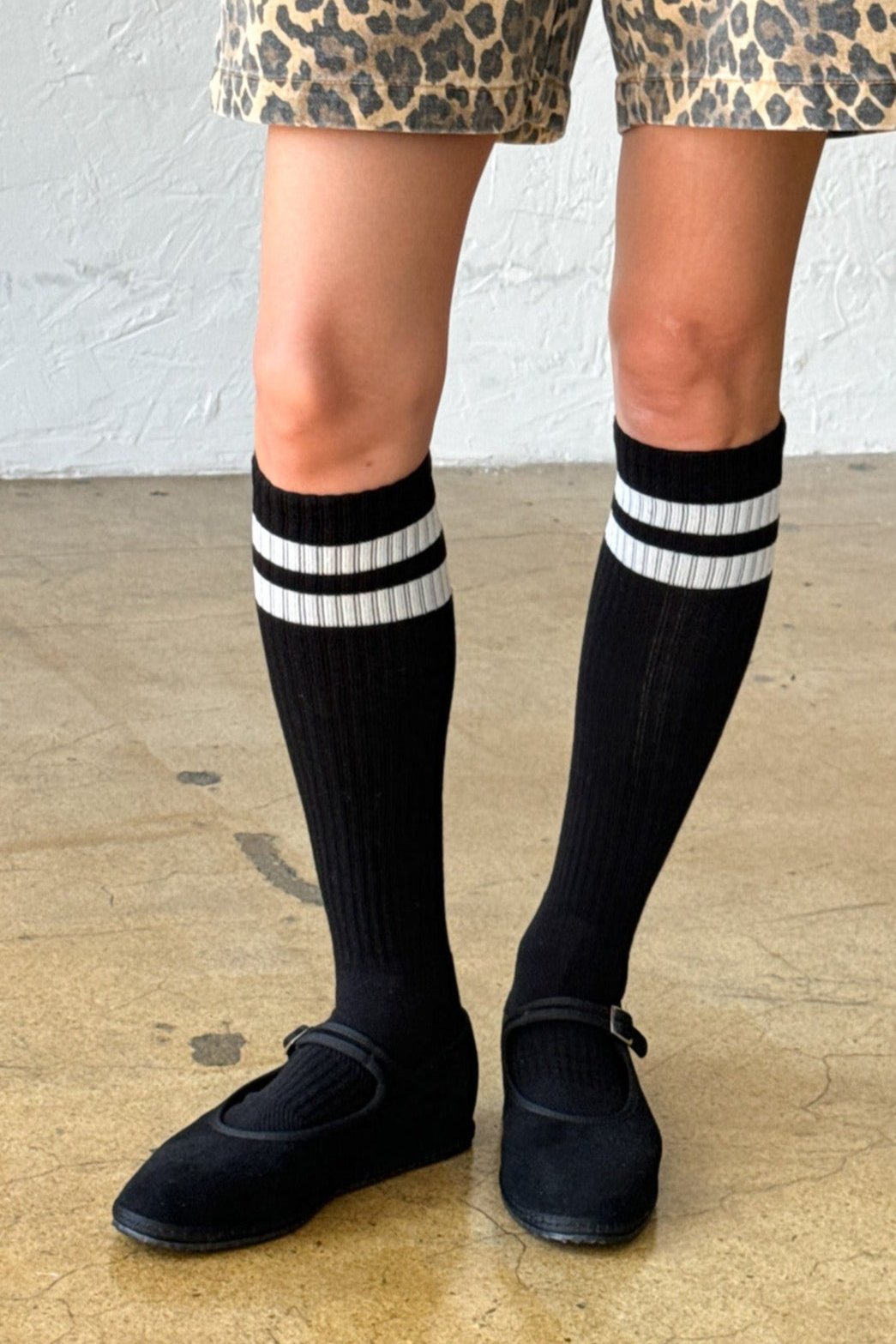 Knee High Boyfriend Socks - Black