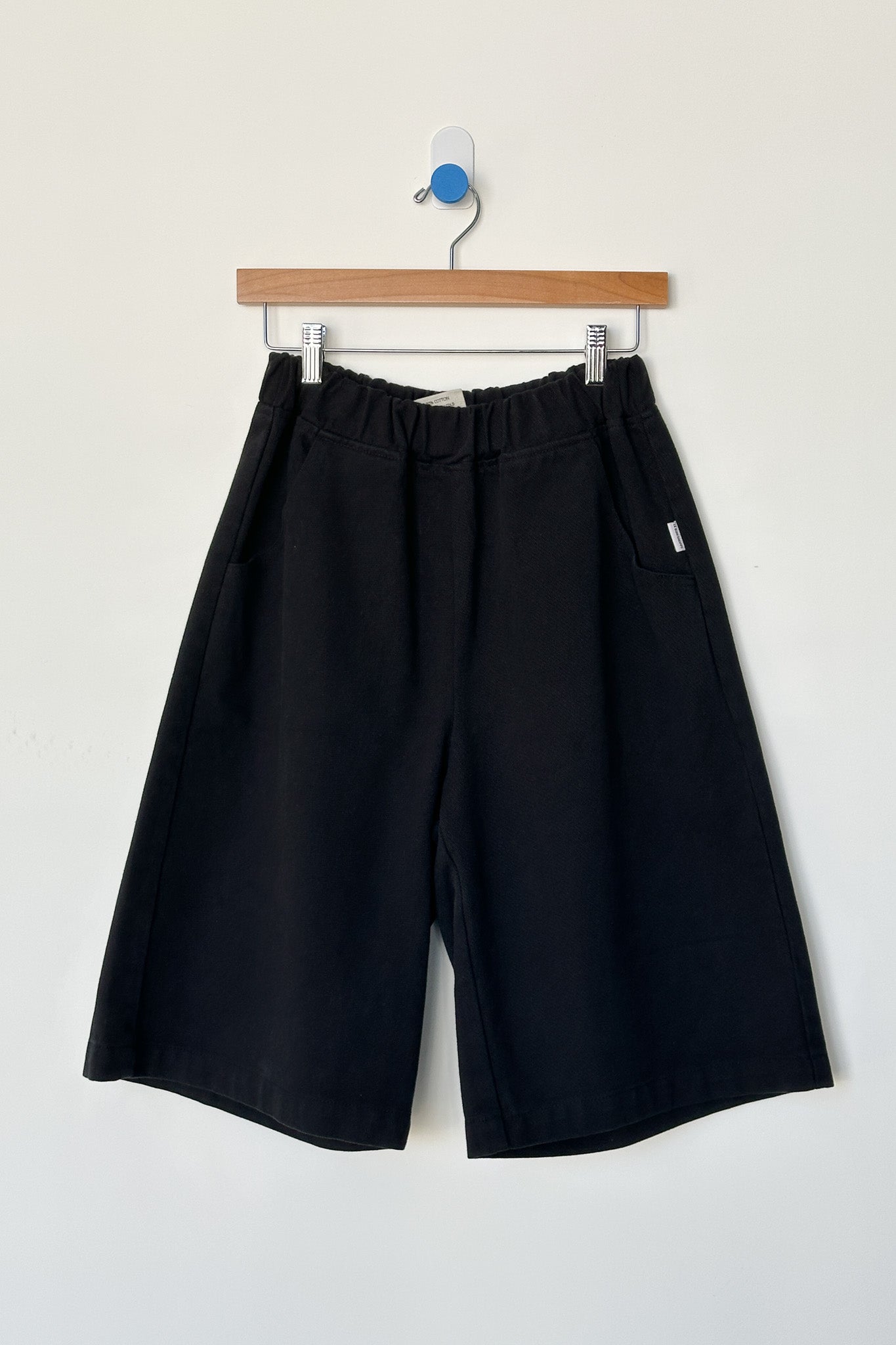 Liam Bermuda Shorts - Black Canvas