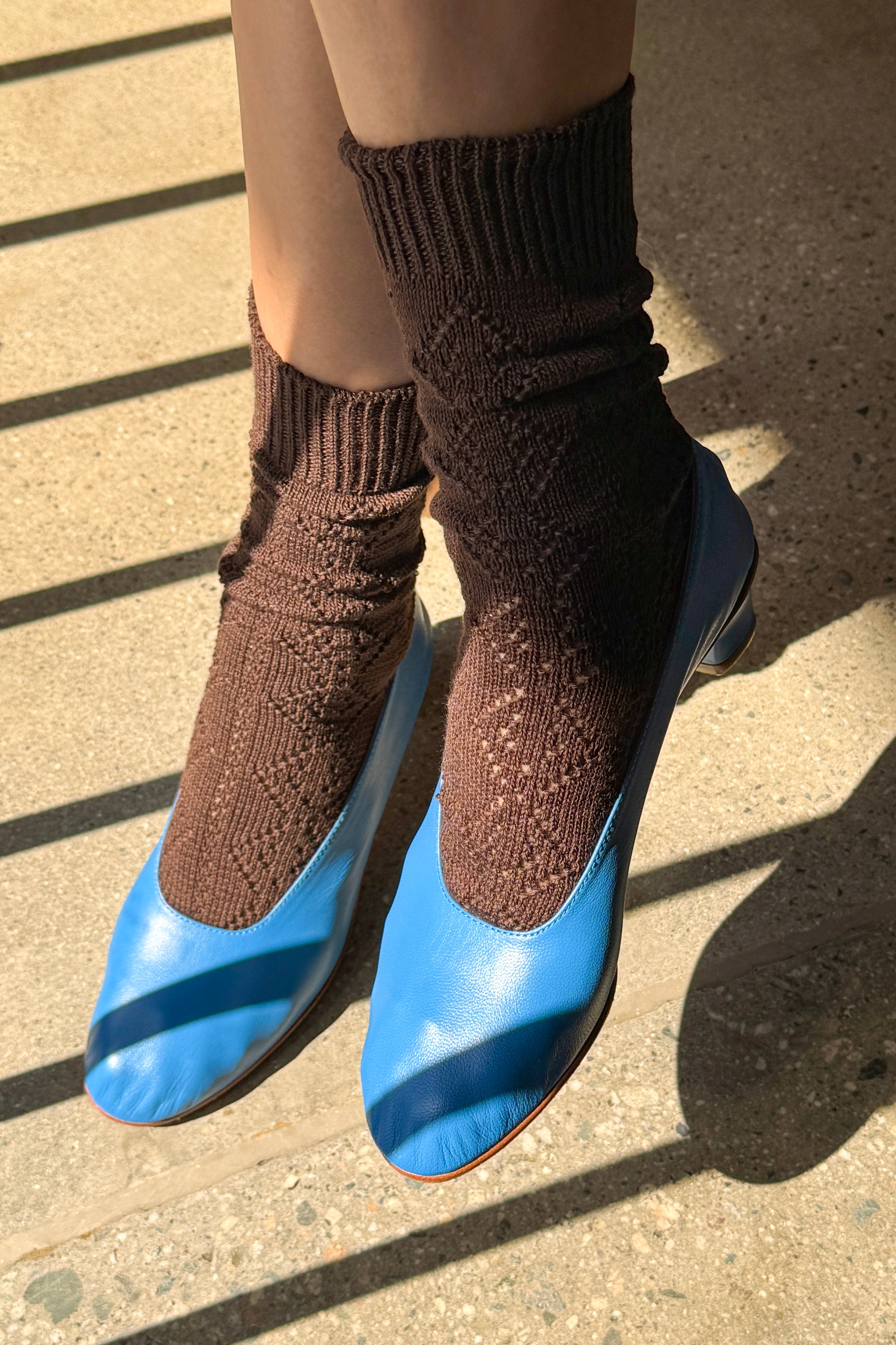 Modal Eyelet Socks - Brown