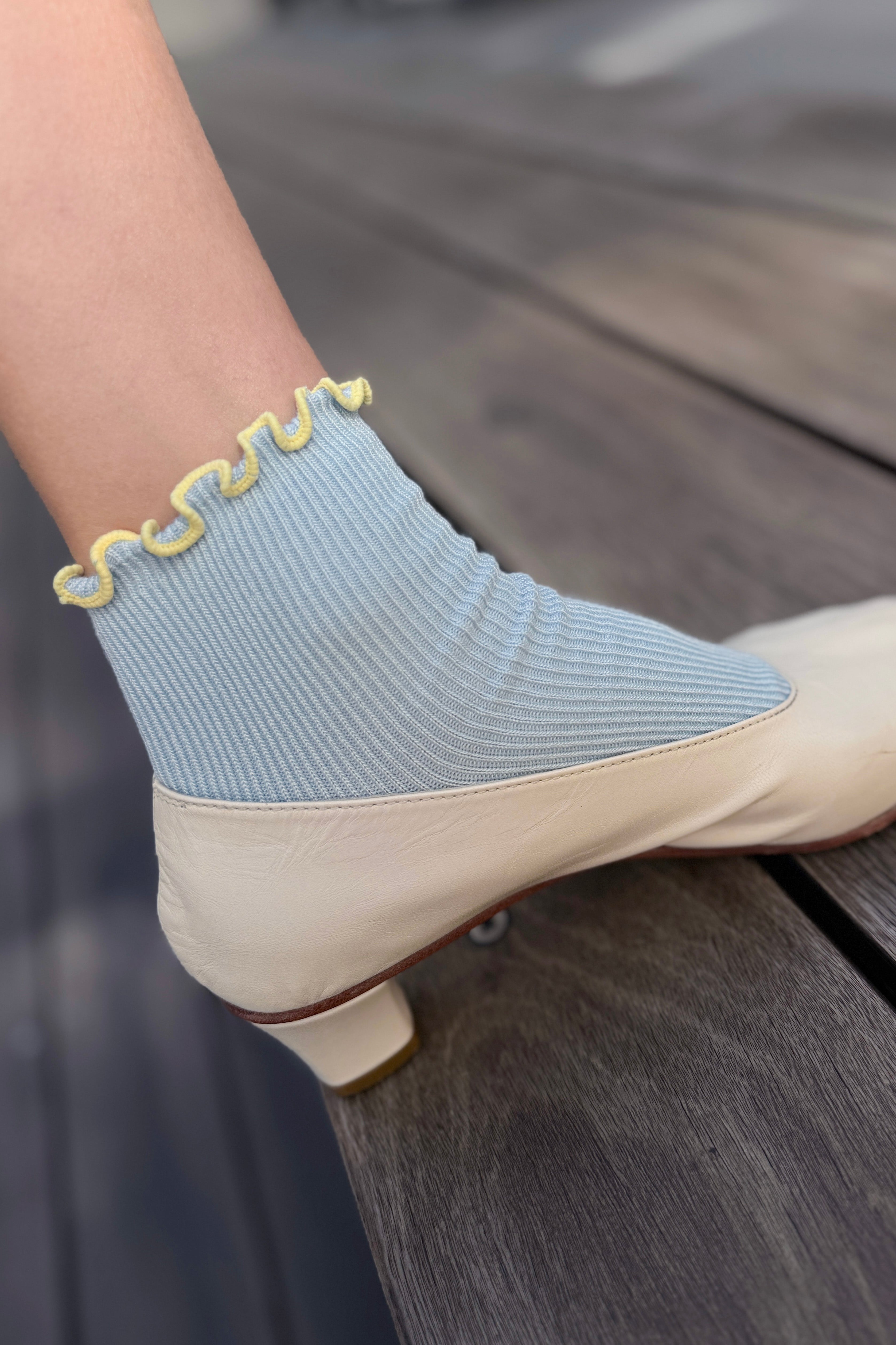 The Petite Ruffled Modal Socks - Baby Blue / Butter