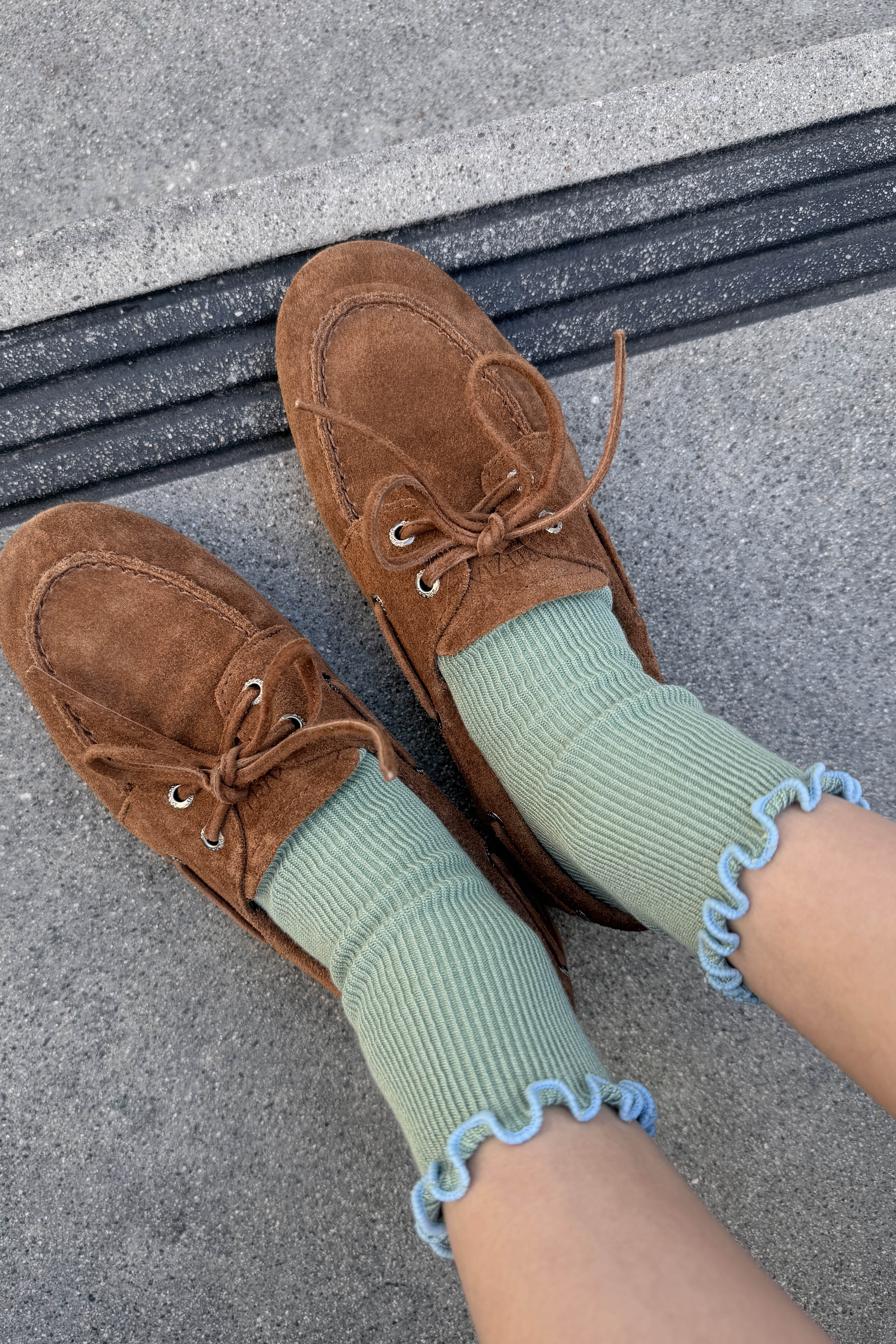 The Petite Ruffled Modal Socks - Sea Glass / Powder Blue