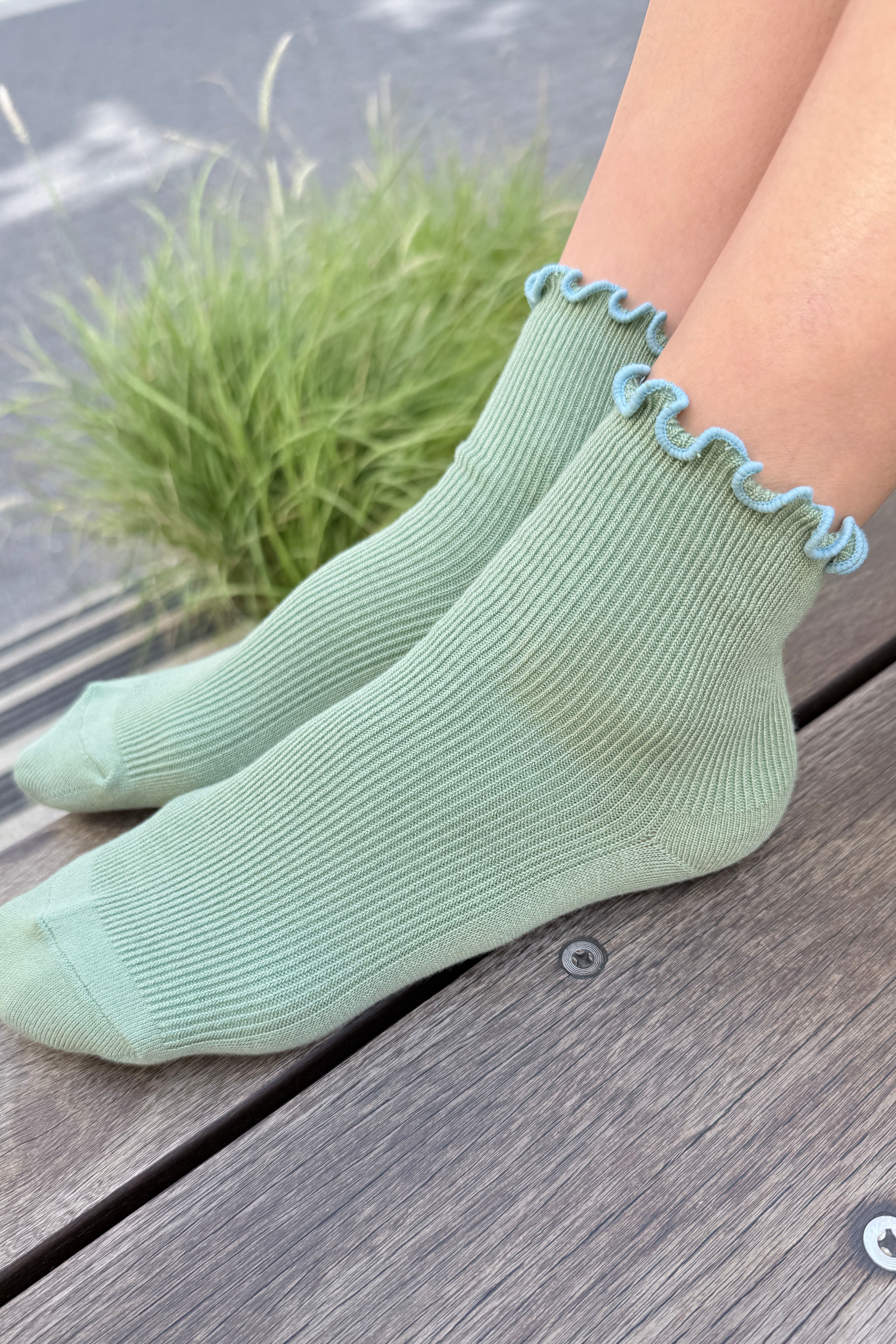The Petite Ruffled Modal Socks - Sea Glass / Powder Blue