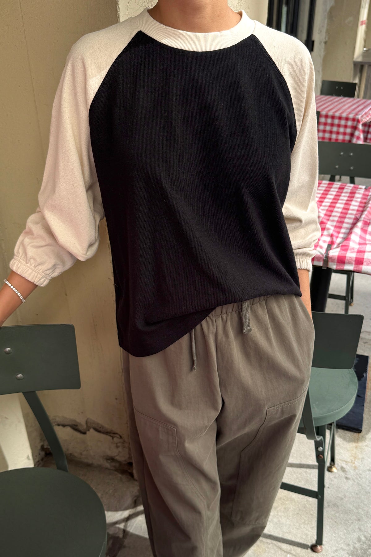 Raglan Naturelle Tee - Black/Naturel