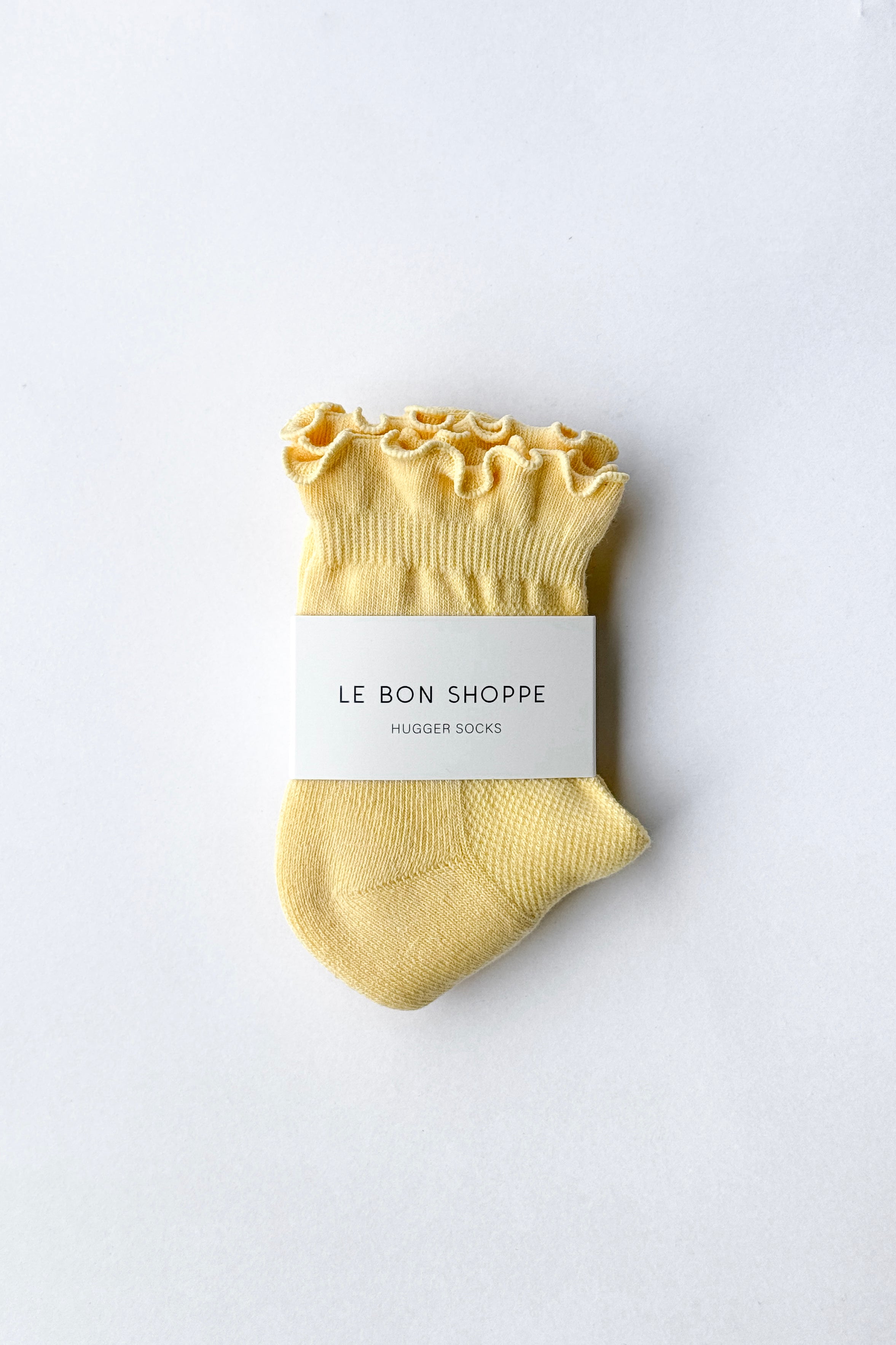 Ruffled Hugger Crew Socks - Banana Cream / Red