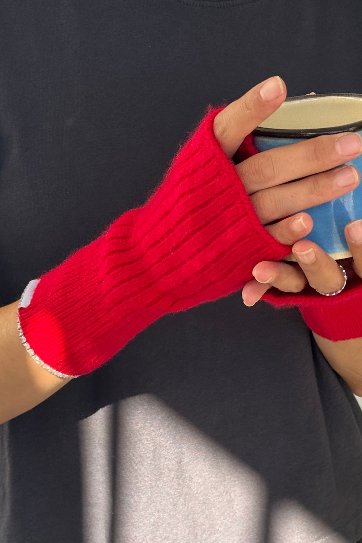Cashmere Blend Wrist Warmer - Red