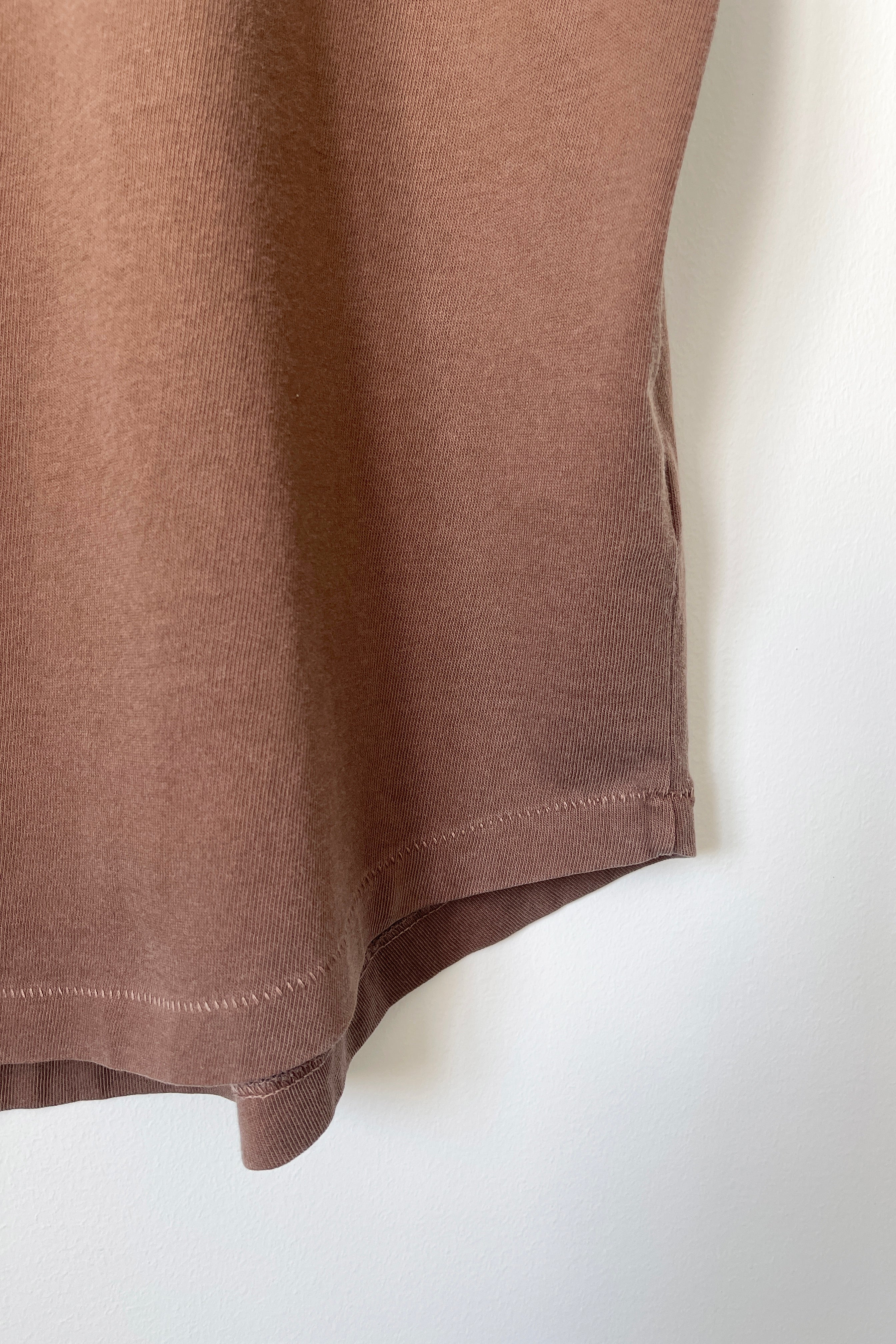 Camiseta Facilidad - Chocolate