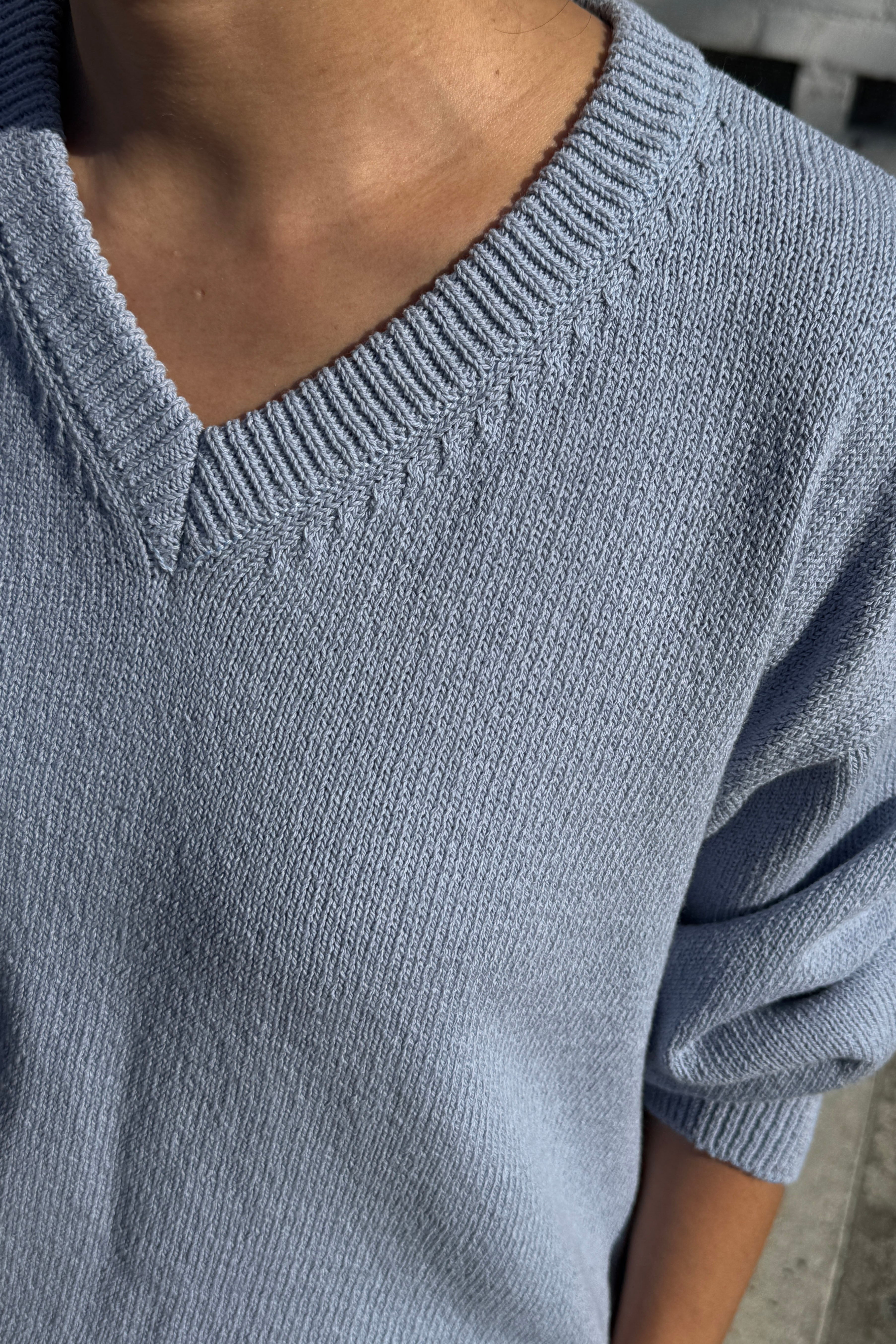 Abby Cotton V-Neck Sweater - Cornflower