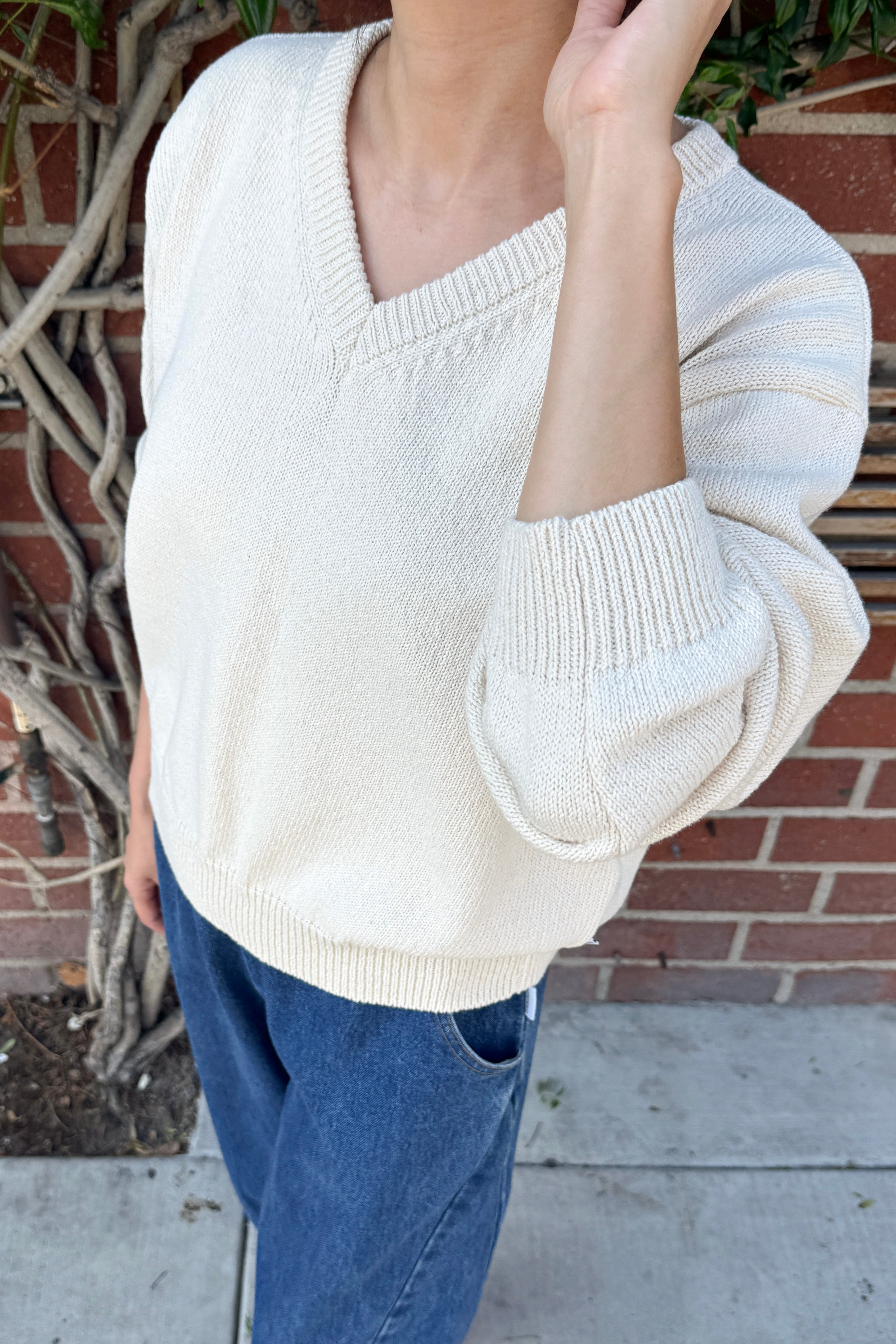 Abby Cotton V-Neck Sweater - Naturel