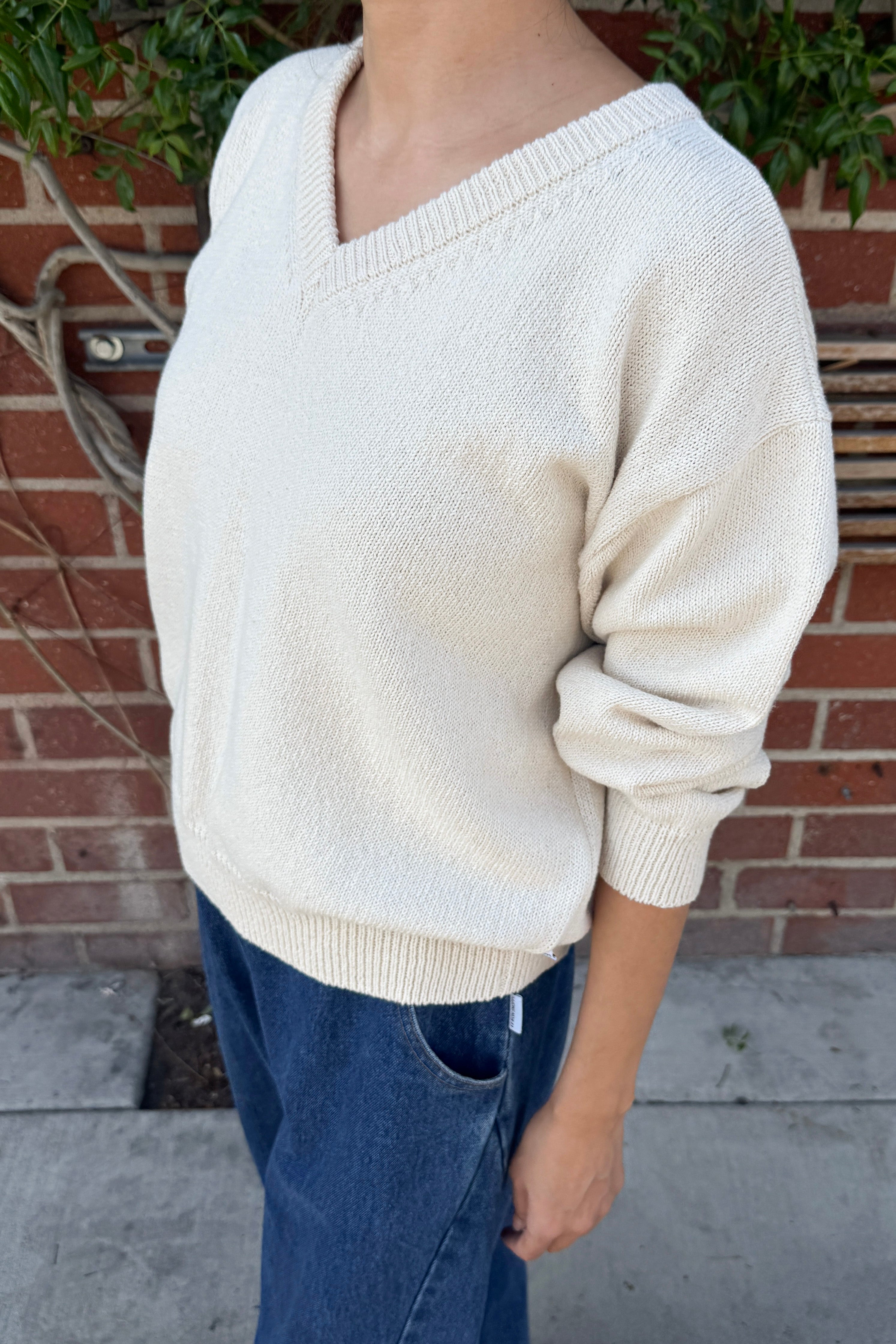 Abby Cotton V-Neck Sweater - Naturel