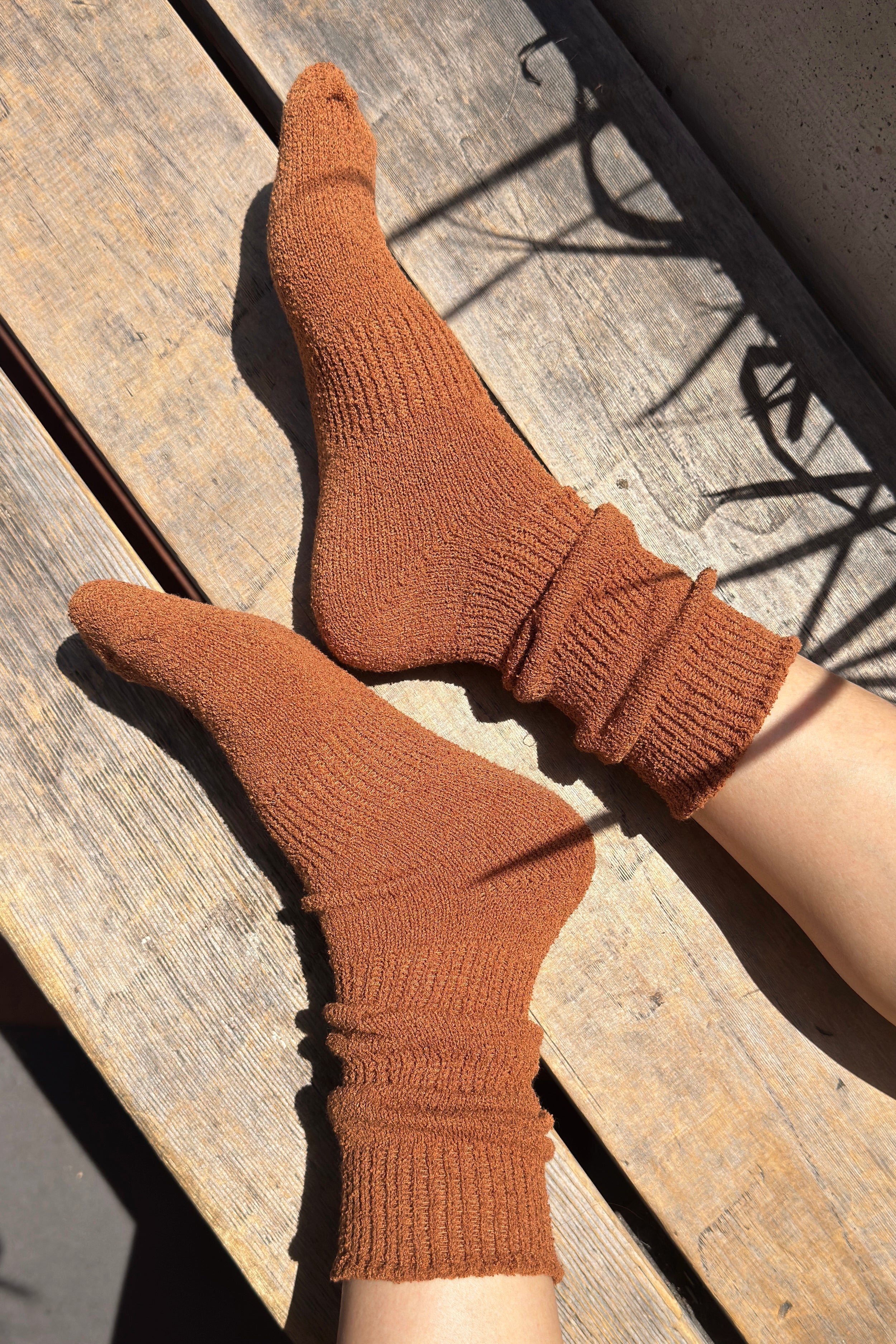 Airy Puffin Socks - Whisky
