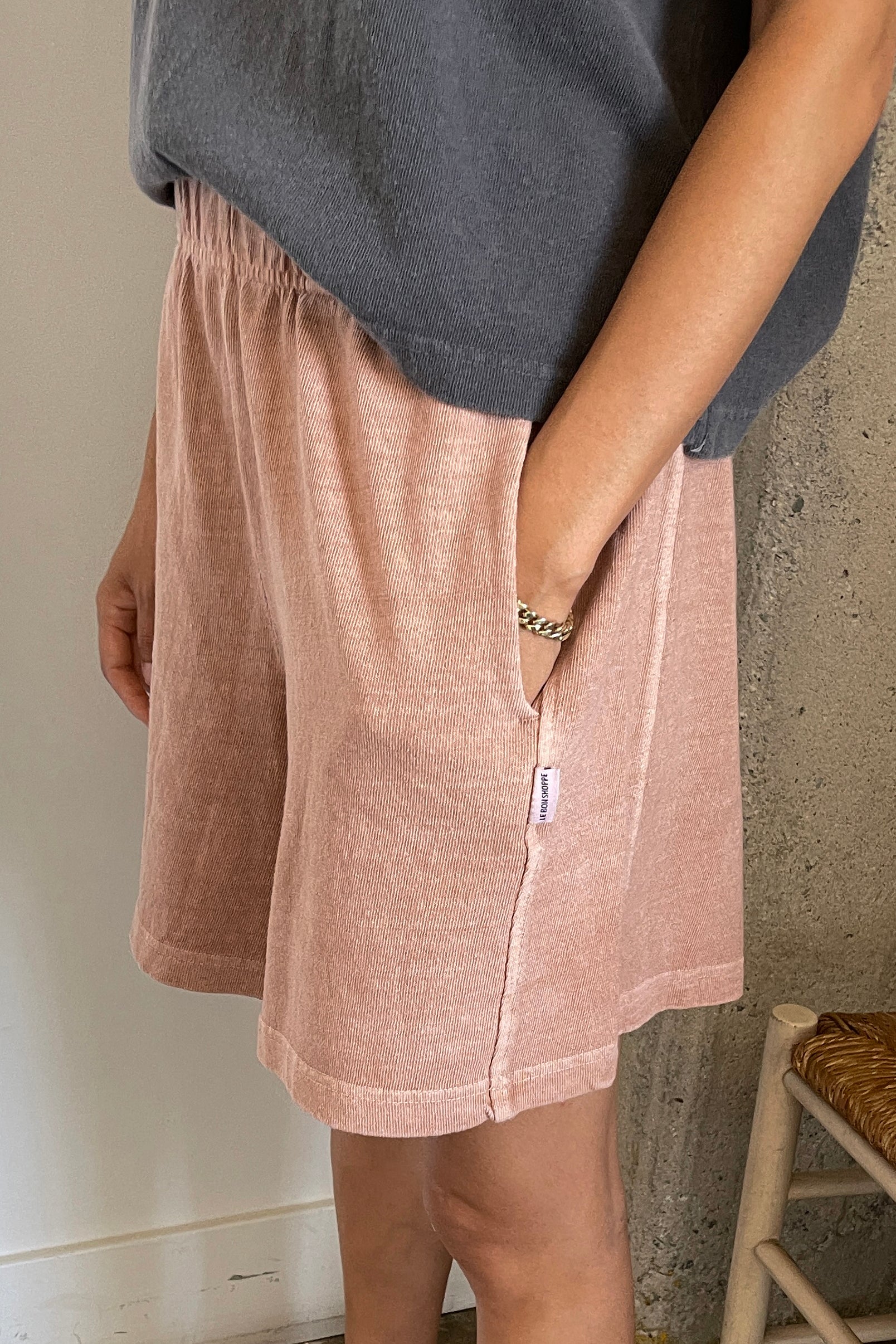 Shorts de baloncesto acampanados - Macchiato