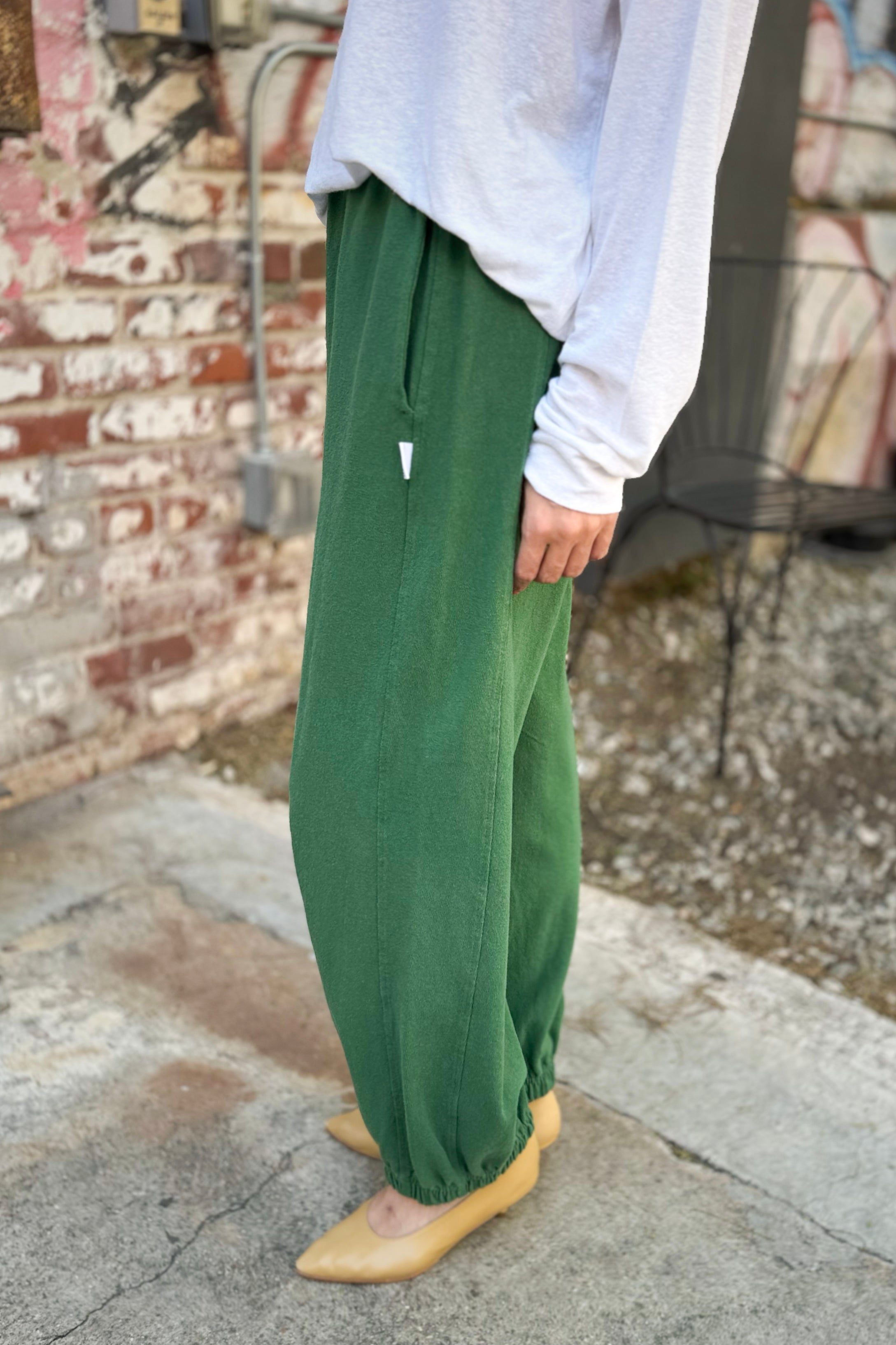 ENFOLD STRAIGHT BALLOON-PANTS ダークグリーン Panelled Balloon Pants – Estudio Niksen