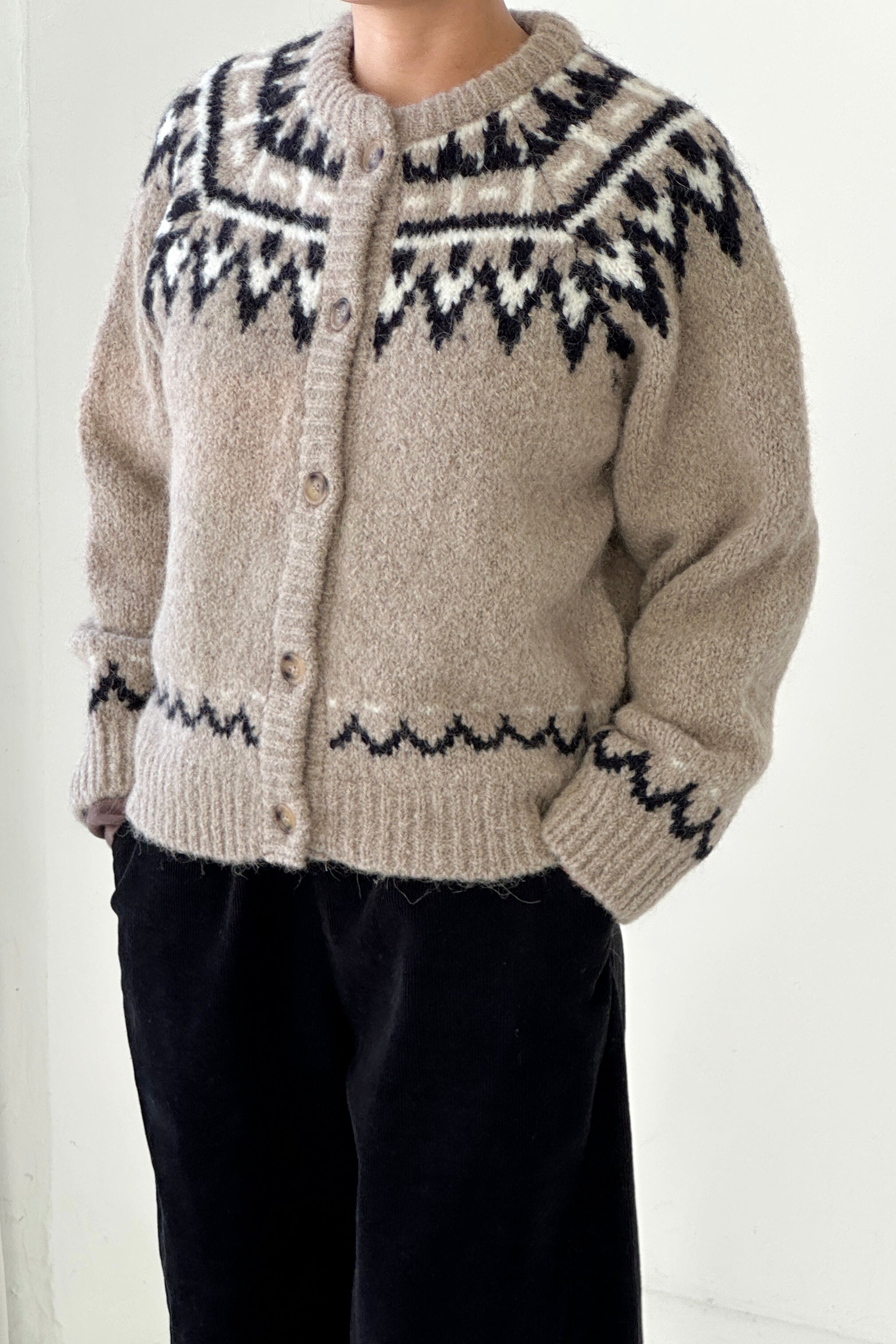 Alpaca  Cabin Cardigan - Beige