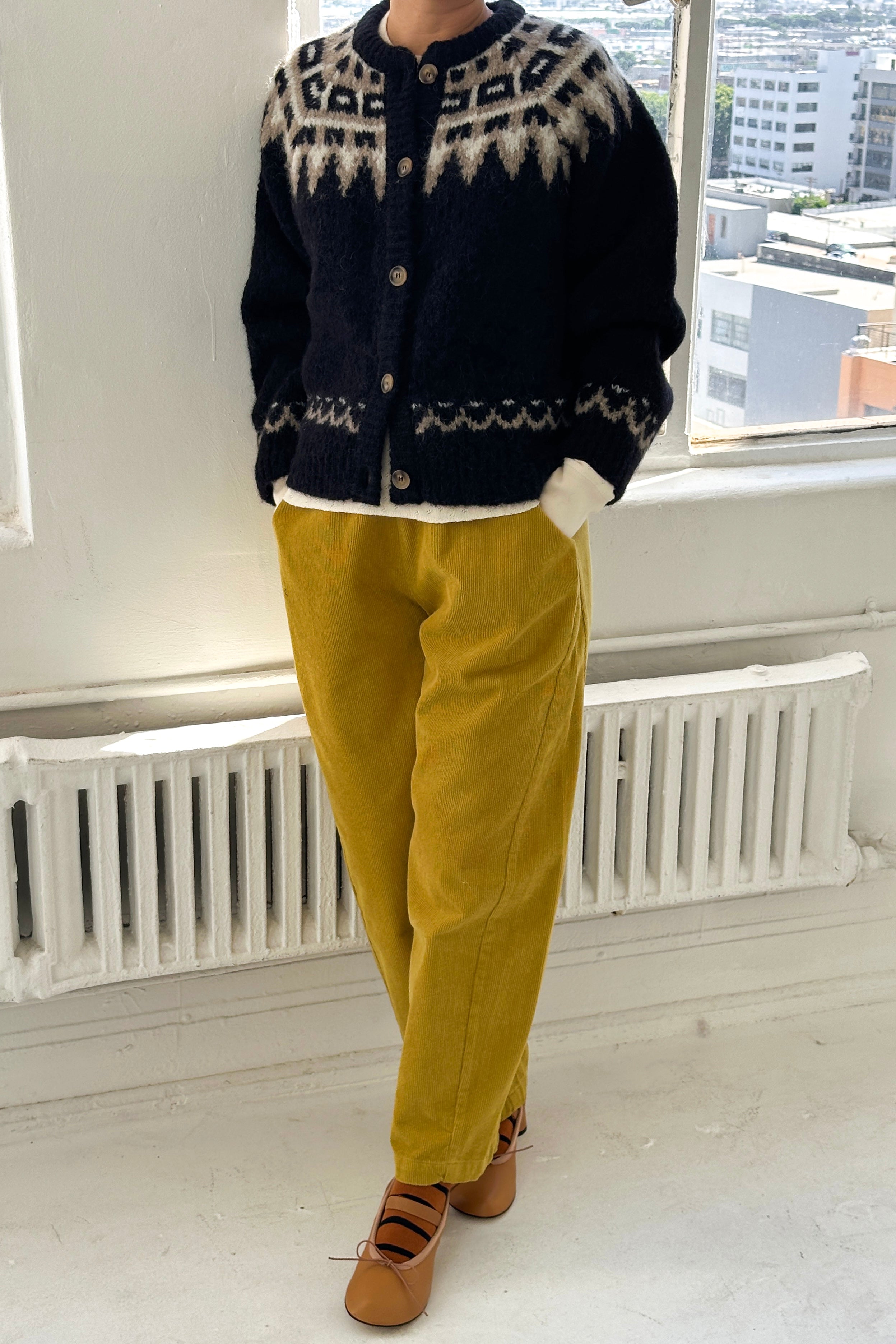 Alpaca  Cabin Cardigan - Black