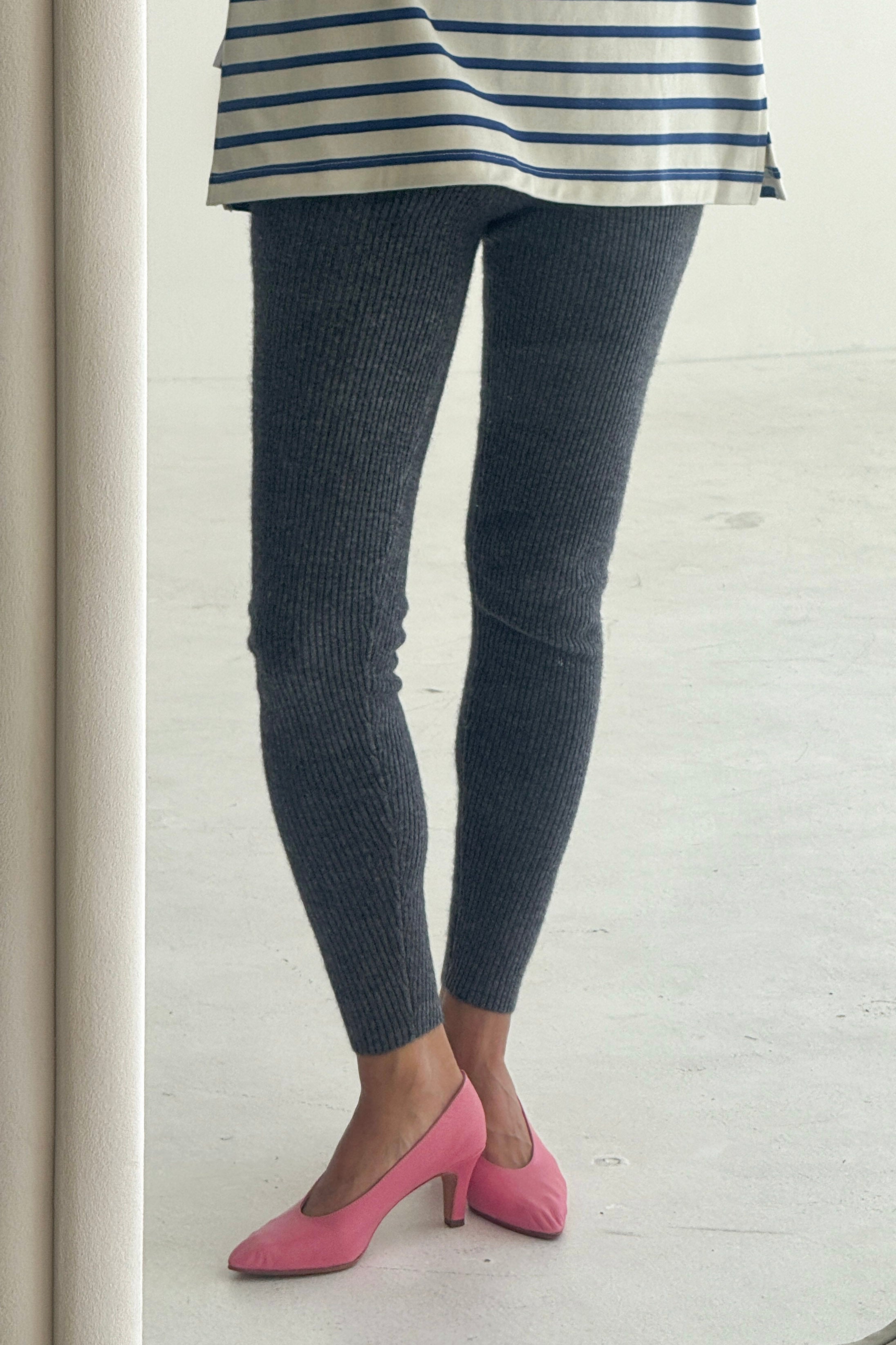 Cashmere Ribbed Leggings - Charcoal