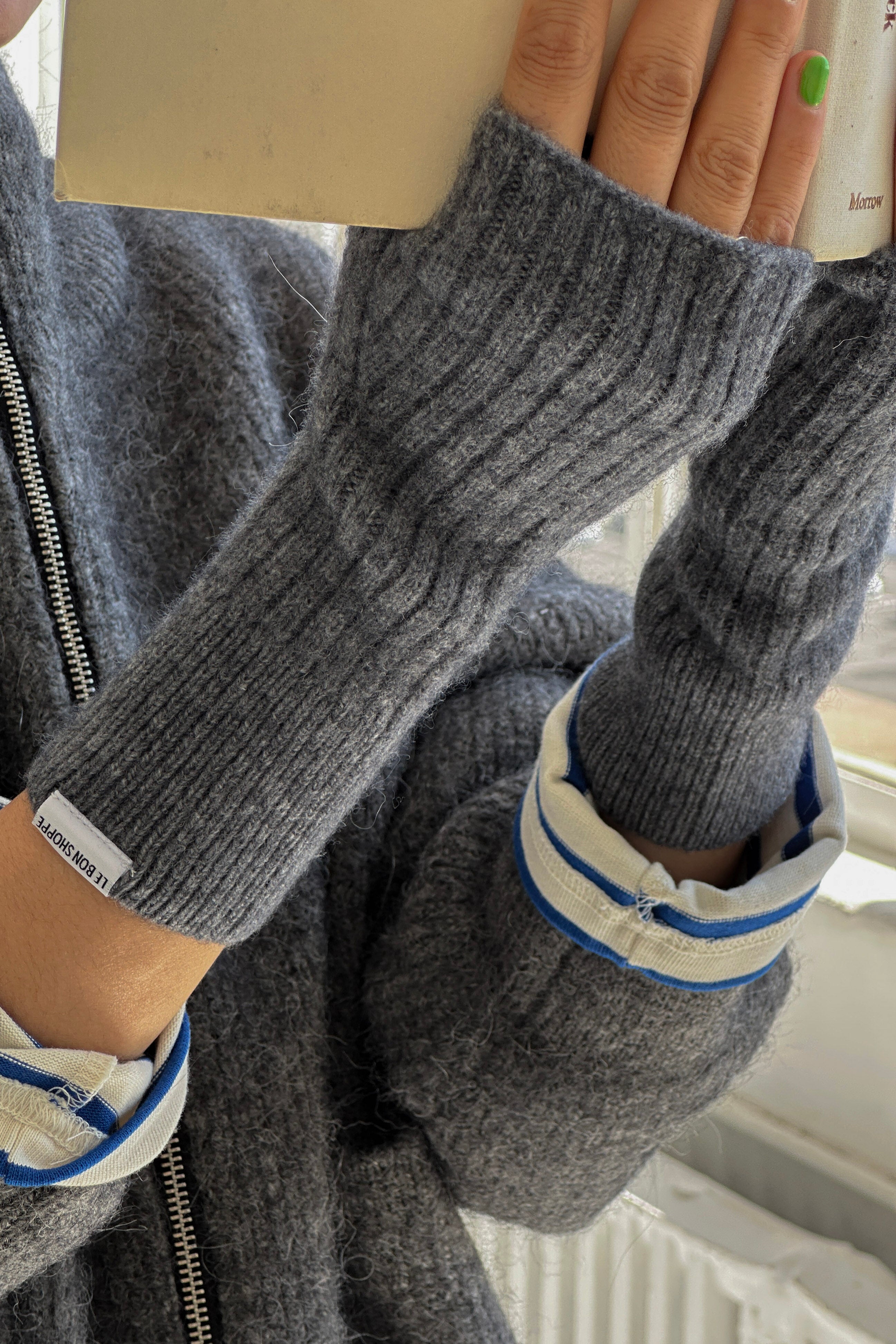 Cashmere Wrist Warmer - Charcoal