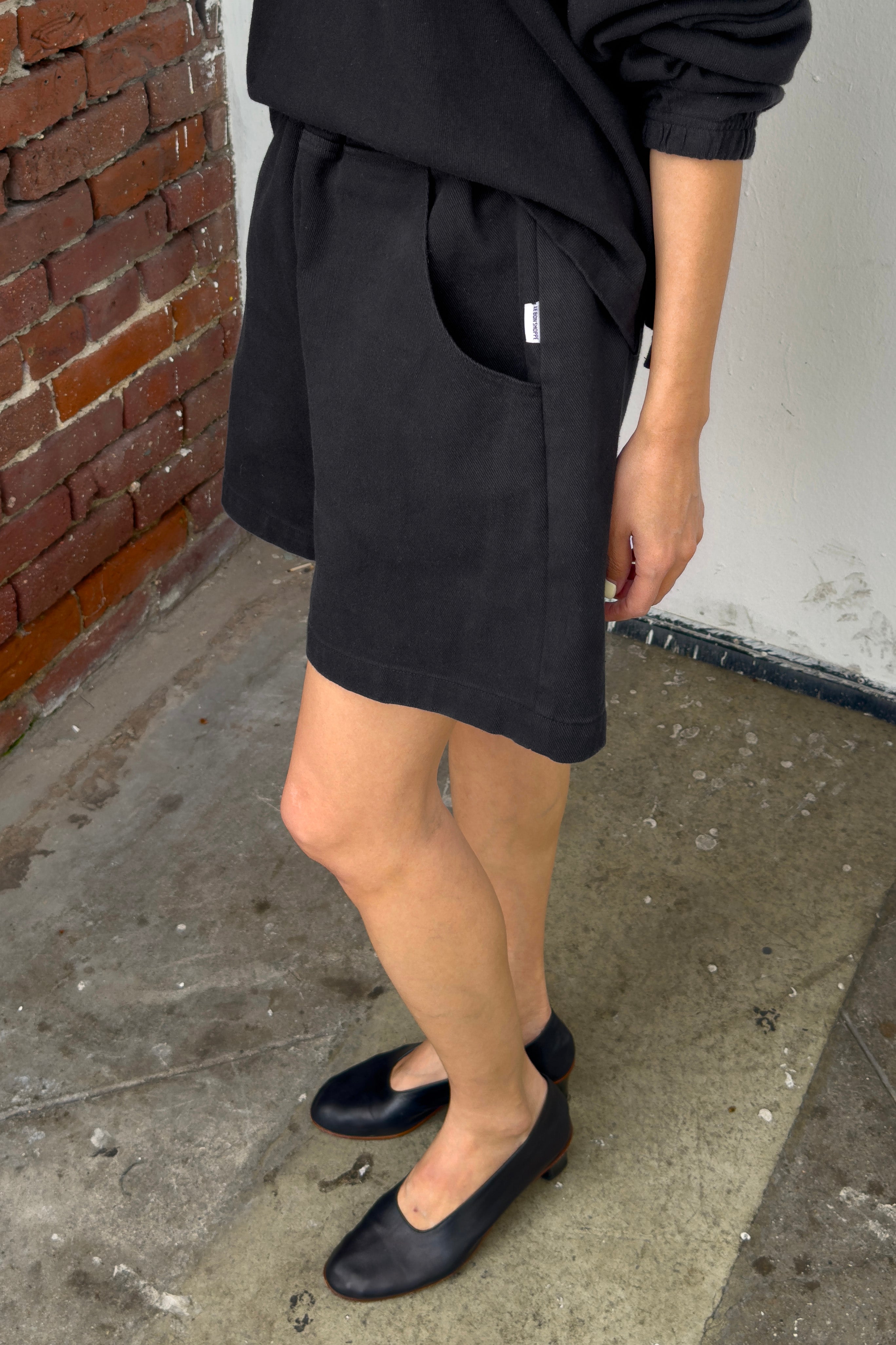 City Shorts - Black
