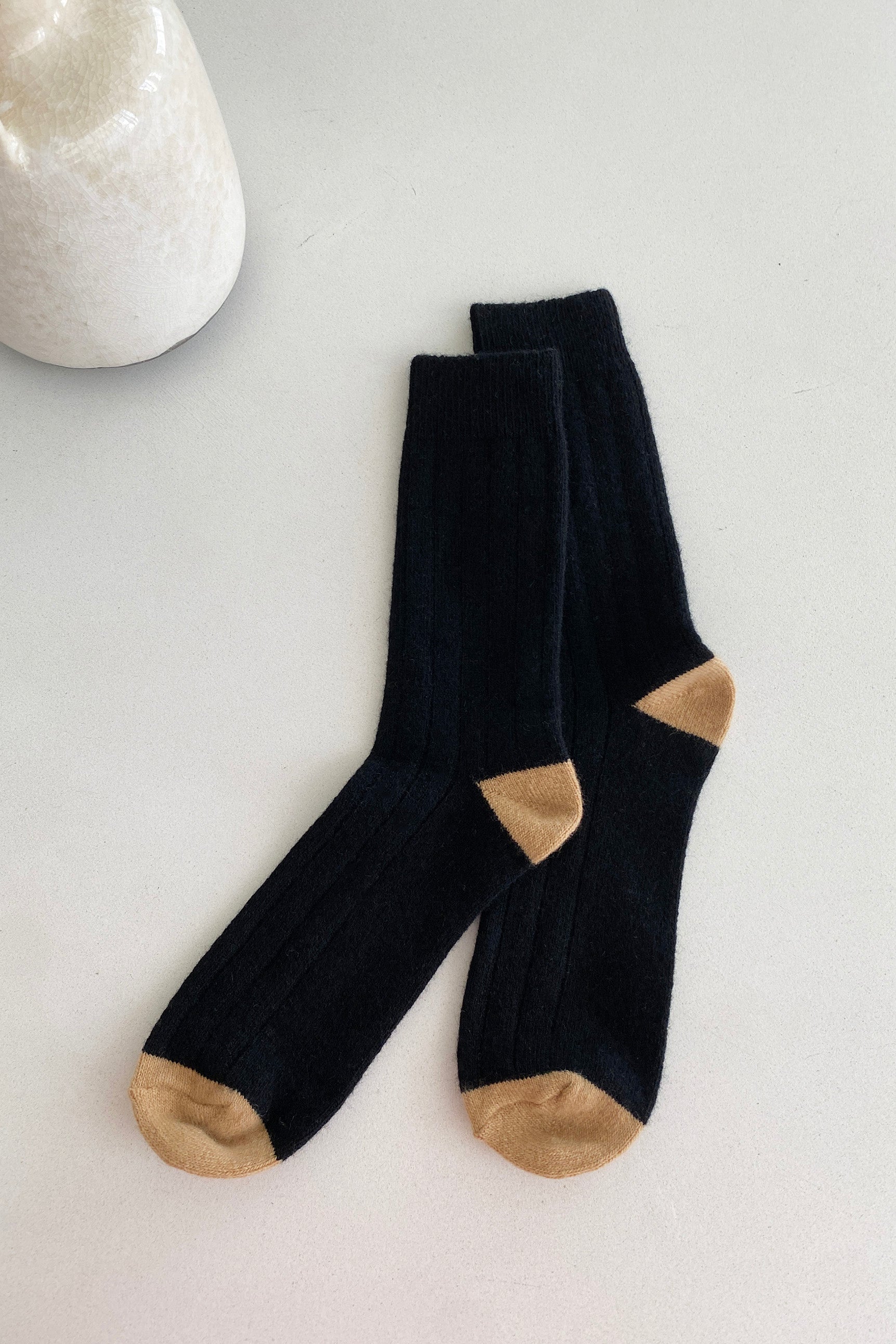 EXTENDED  Cashmere Classic Socks - Black