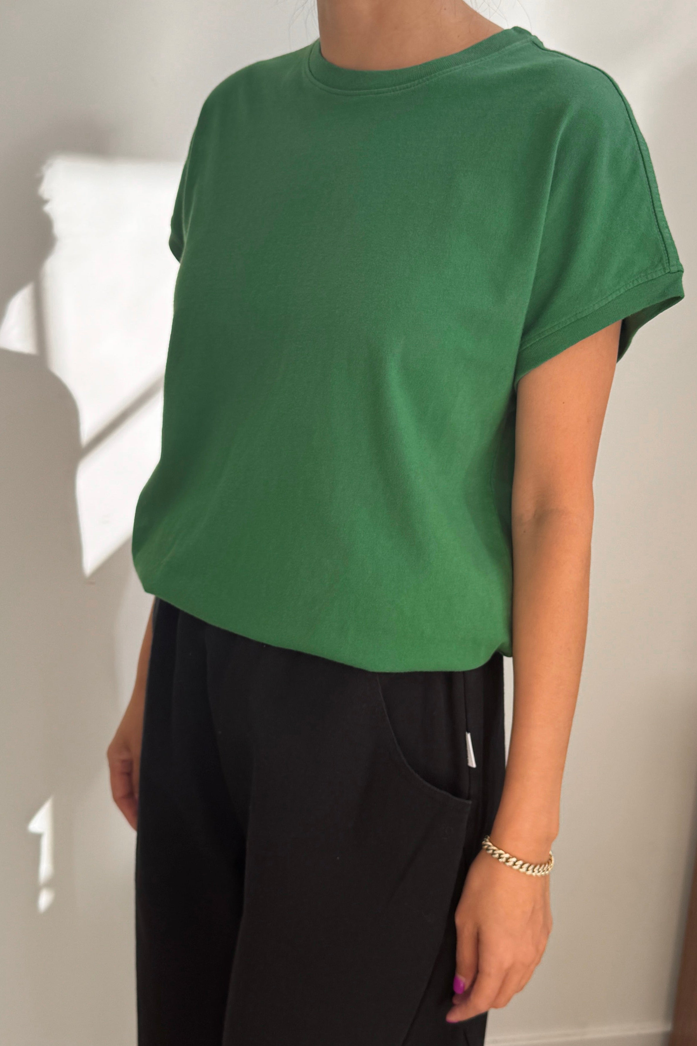 Ease Tee - Avocado