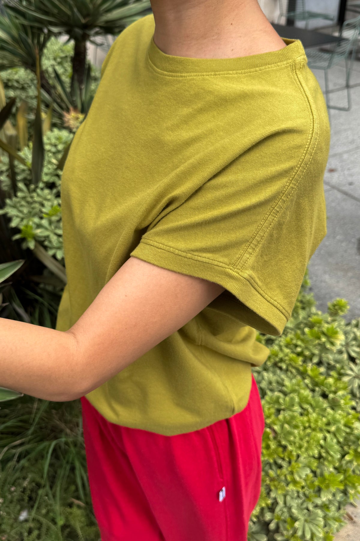 Ease Tee - Golden Olive