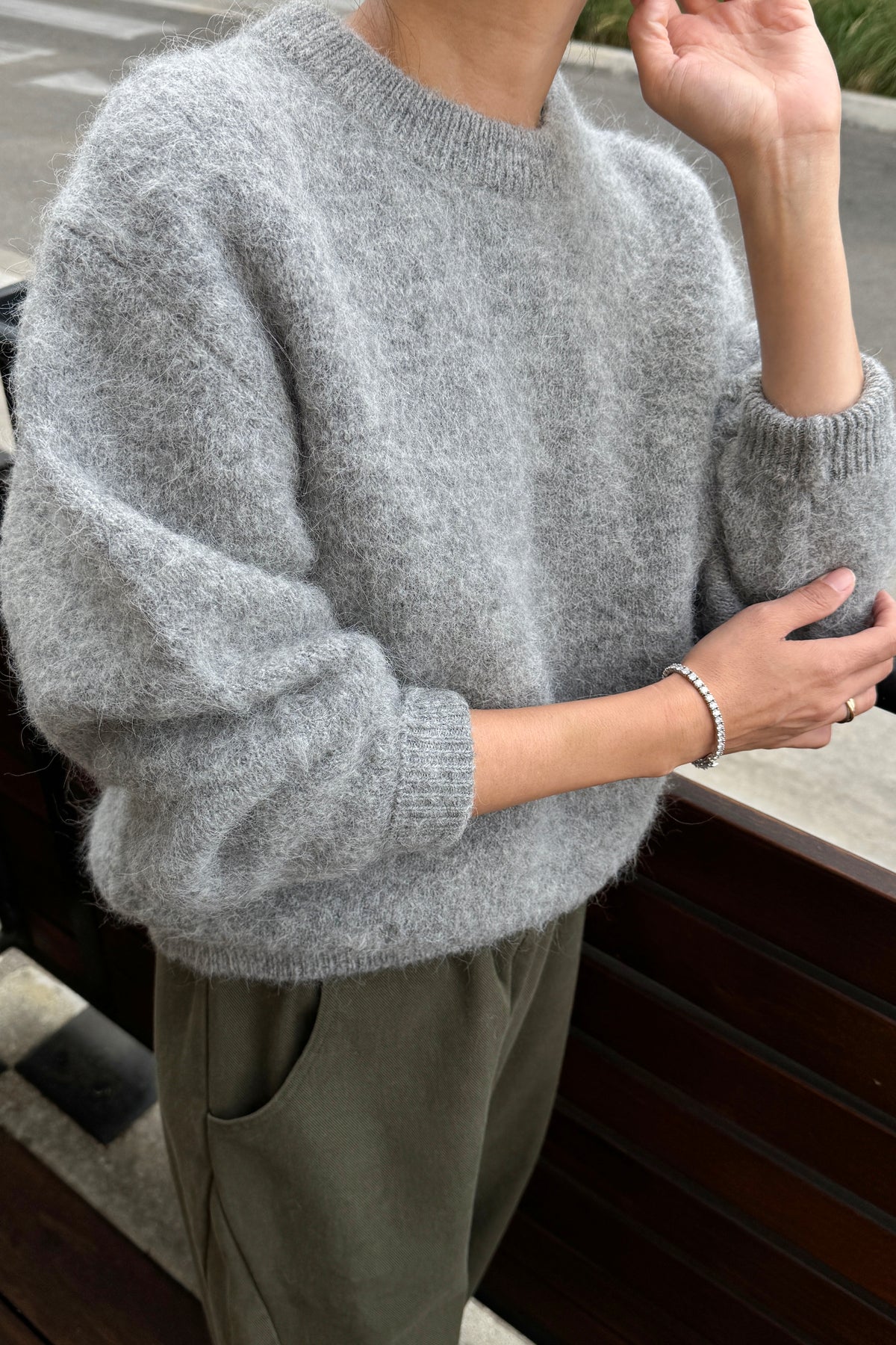 Elio Crew Neck Alpaca Sweater - Ht. Grey