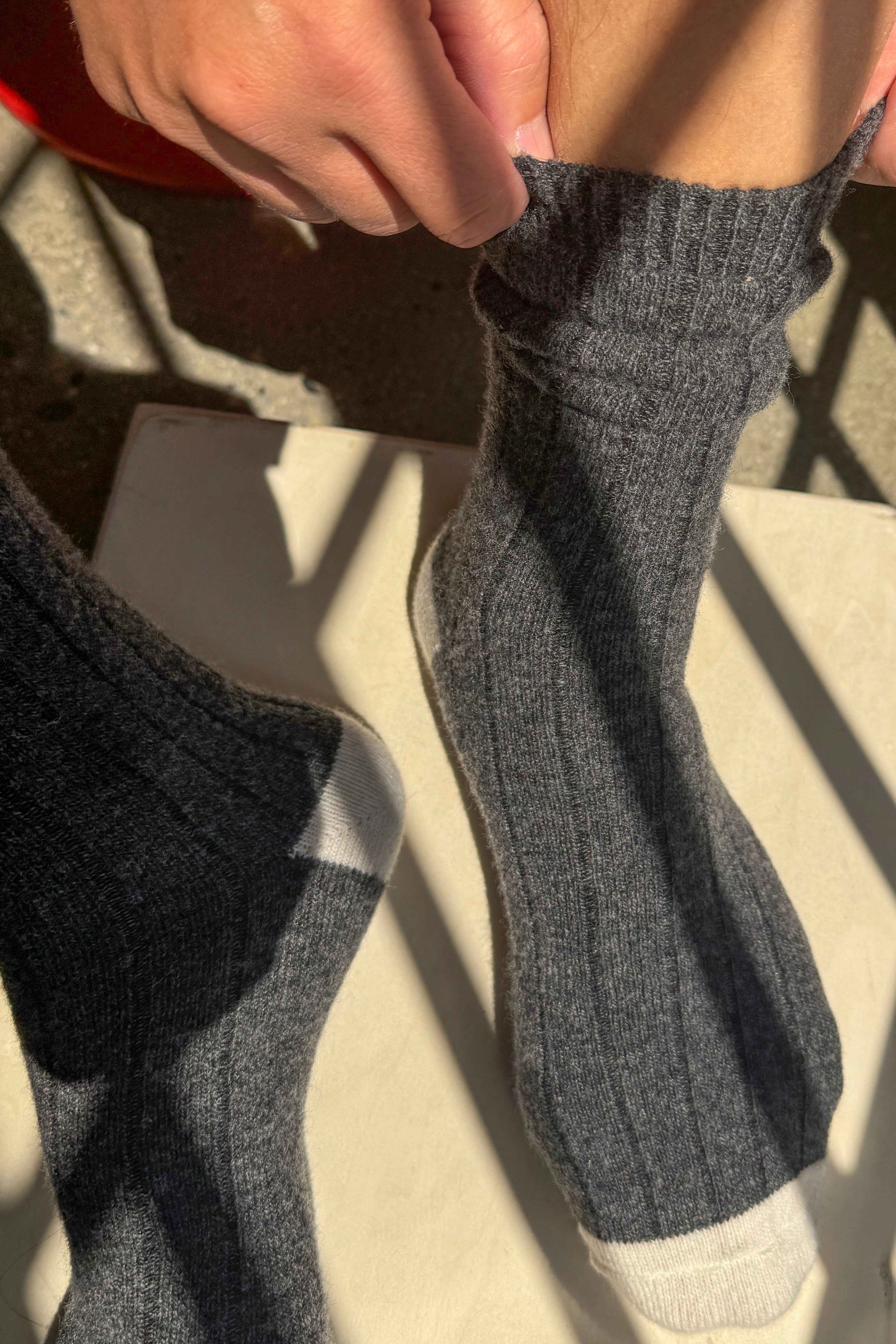 EXTENDED Cashmere Classic Socks - Charcoal Melange