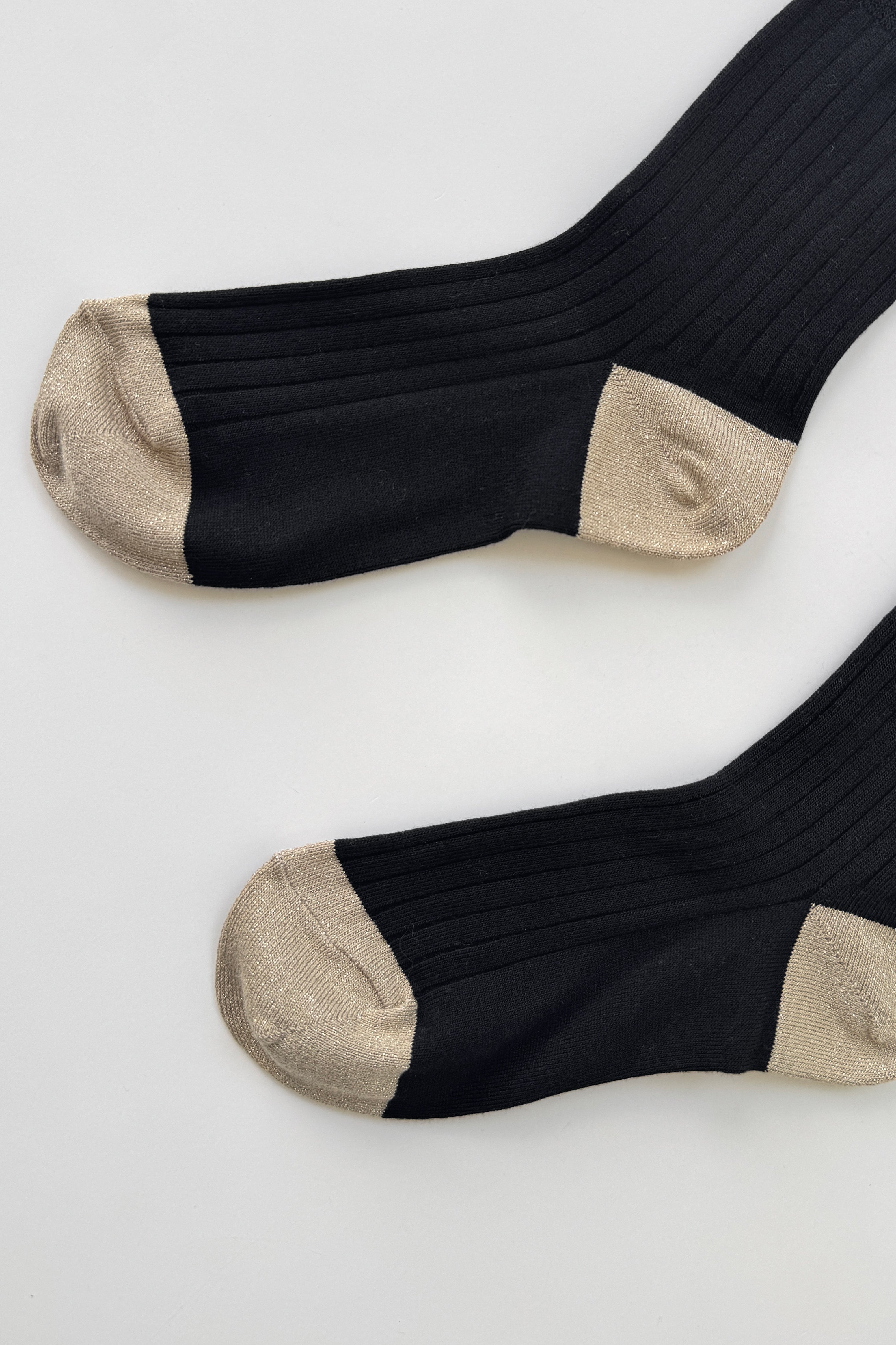 Her Glow Socks - Black / Gold