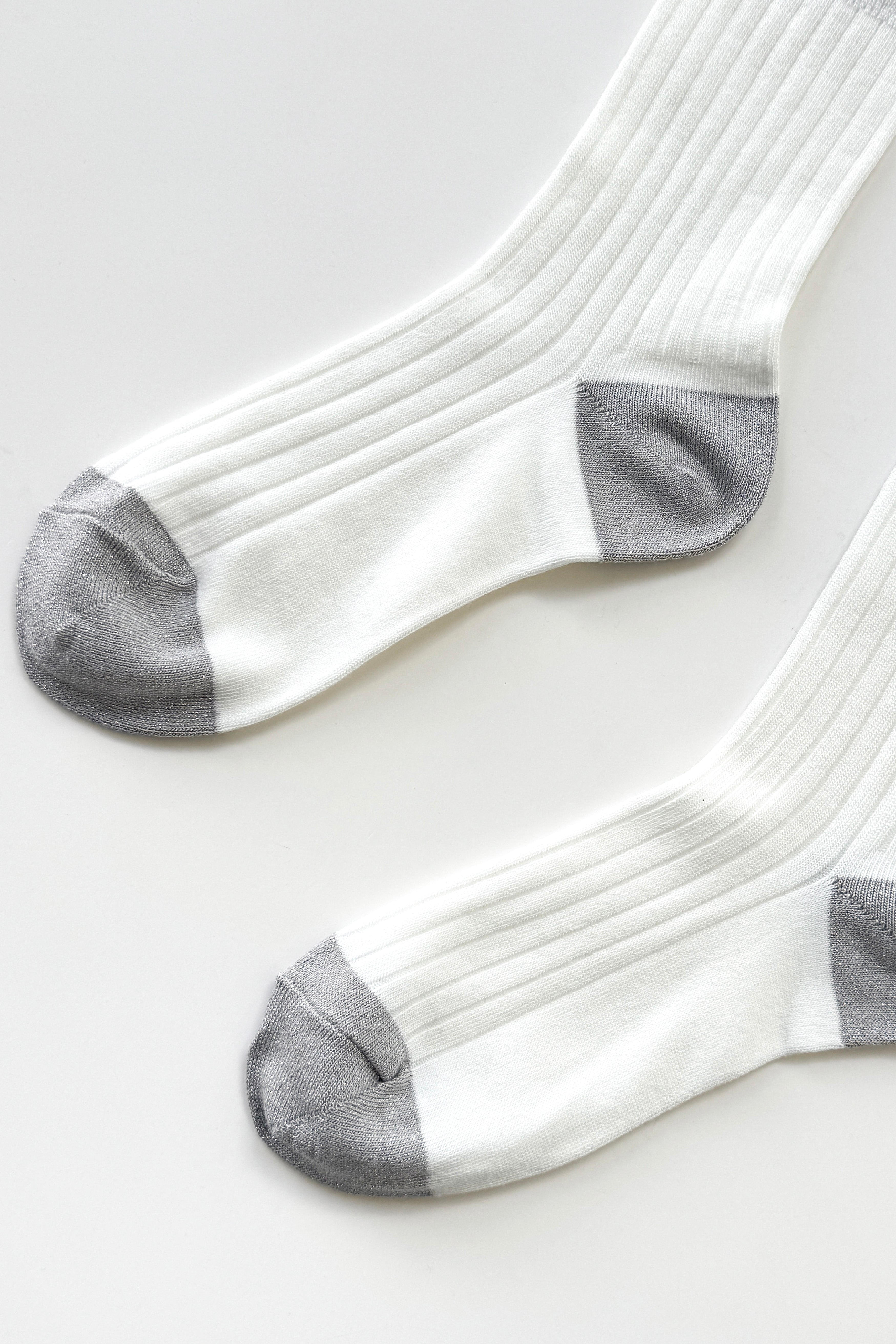 Her Glow Socks - White / Silver