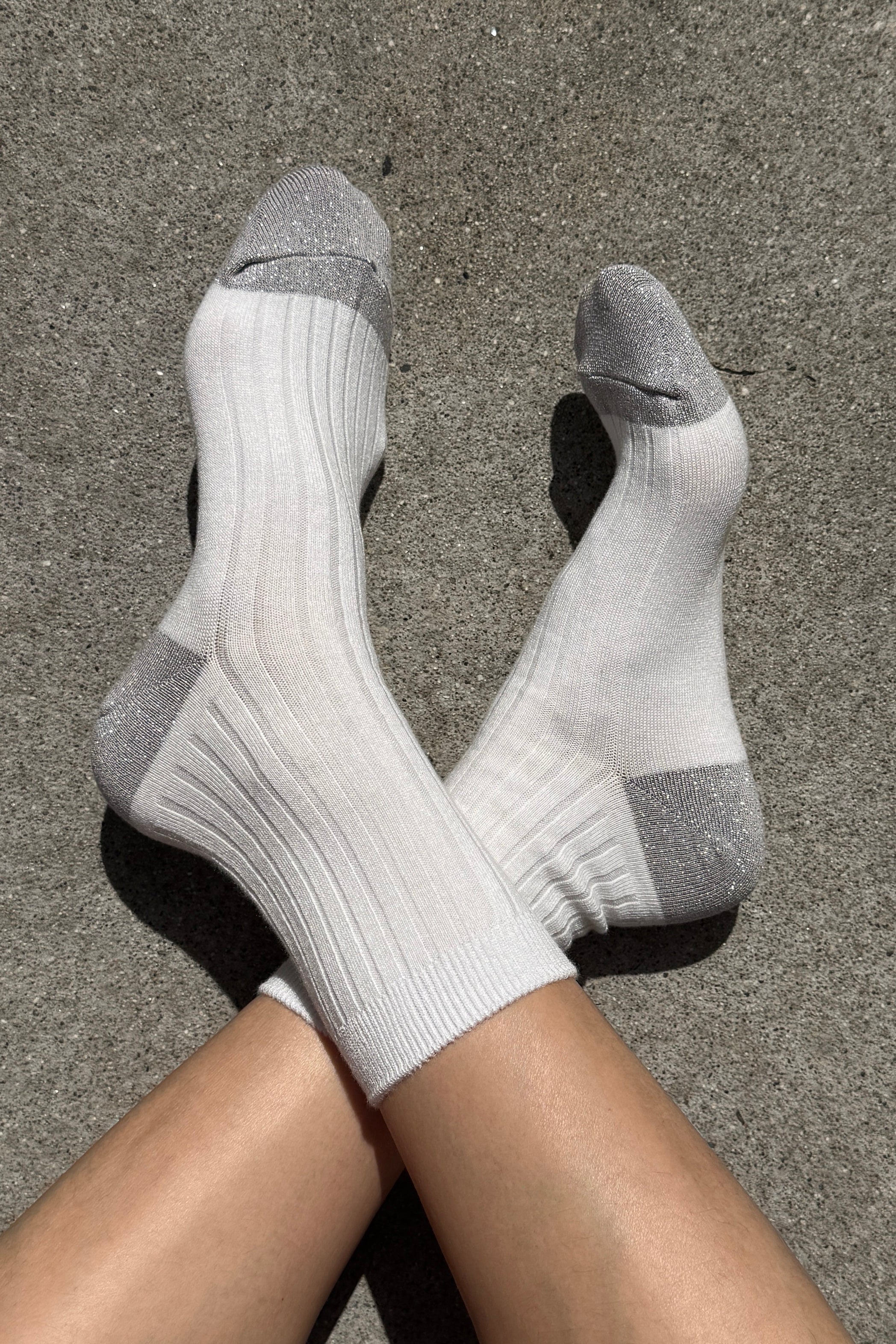 Her Glow Socks - White / Silver