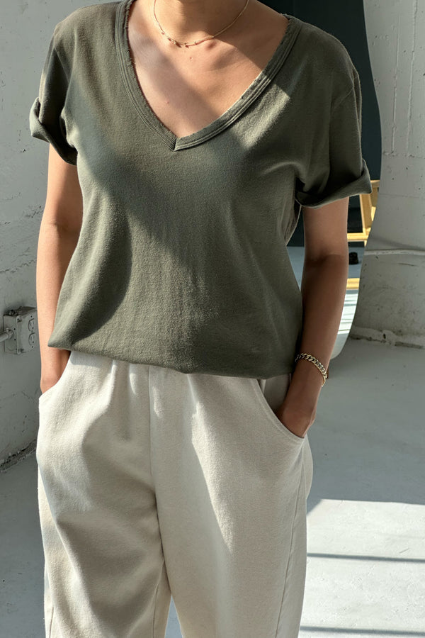 Vintage La Vie Tee (Made with Organic Cotton) - Olive Green