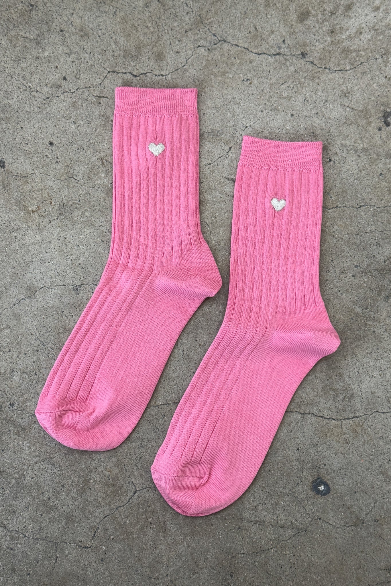 Embroidered Her Socks (MC cotton) - PINK WATER + HEART