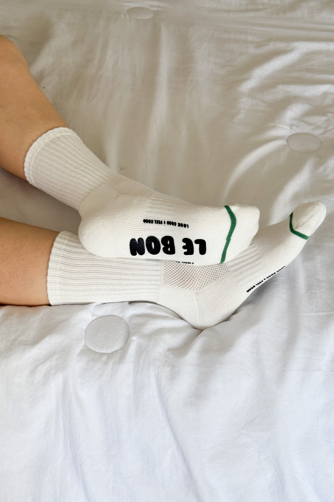 Hugger Socks - WHITE/ BLACK