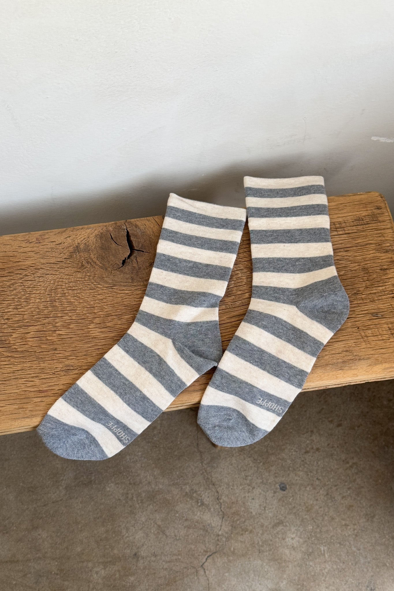 Wally Socks - Wide / Grey Stripe