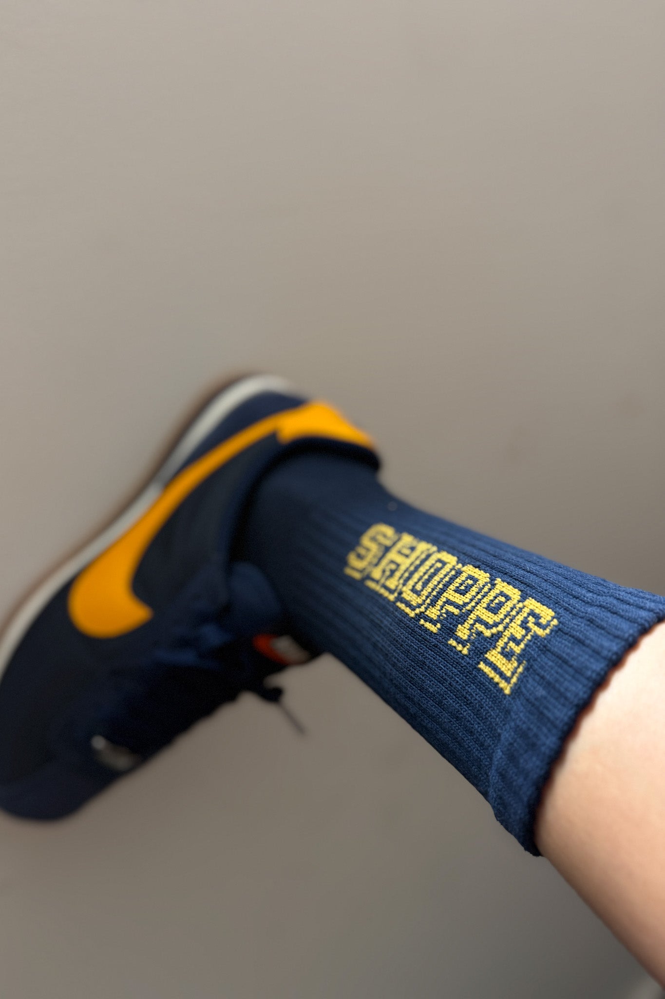 Preppy Socks - Navy/Gold
