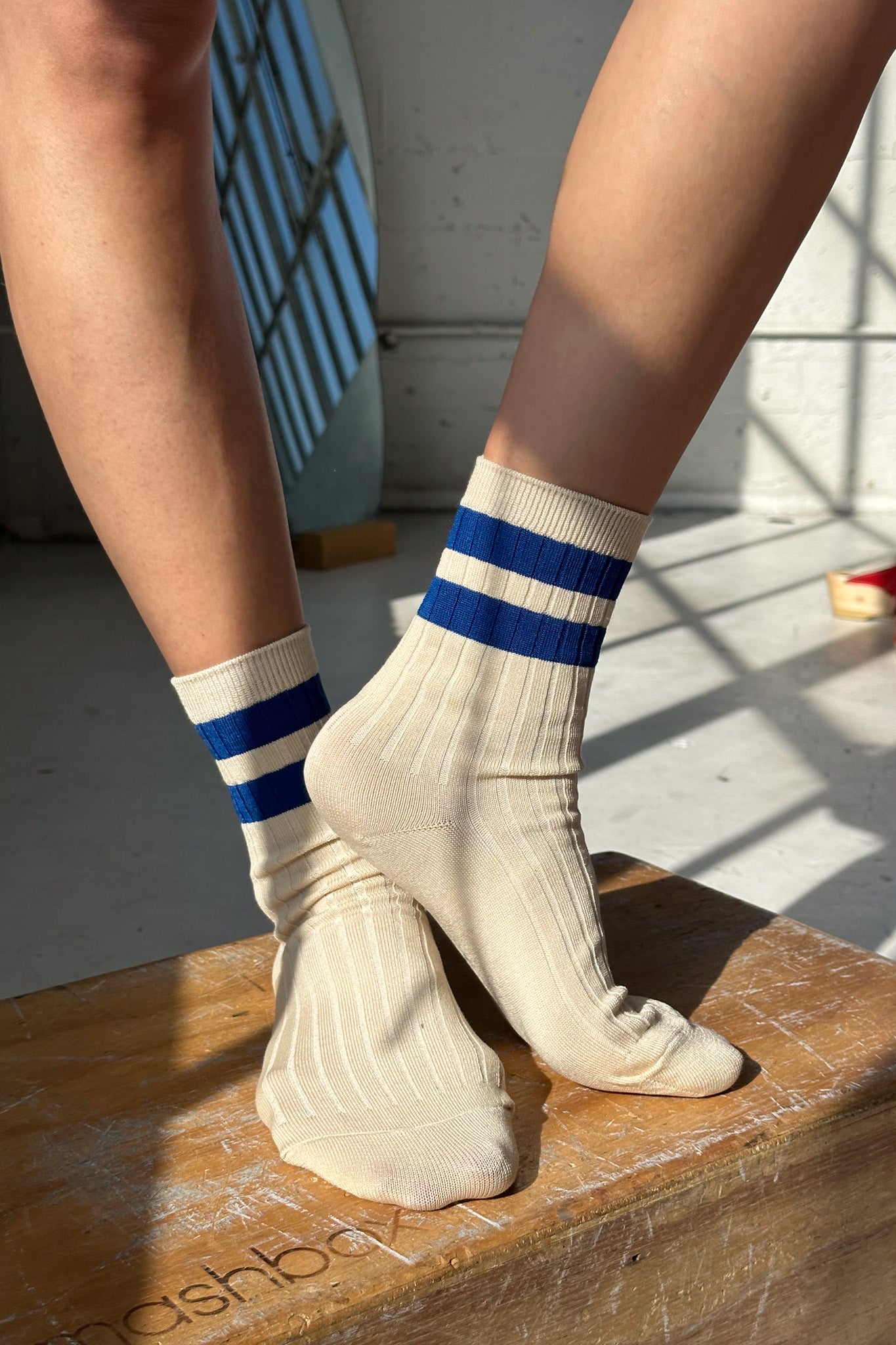 Ses chaussettes universitaires - Azur