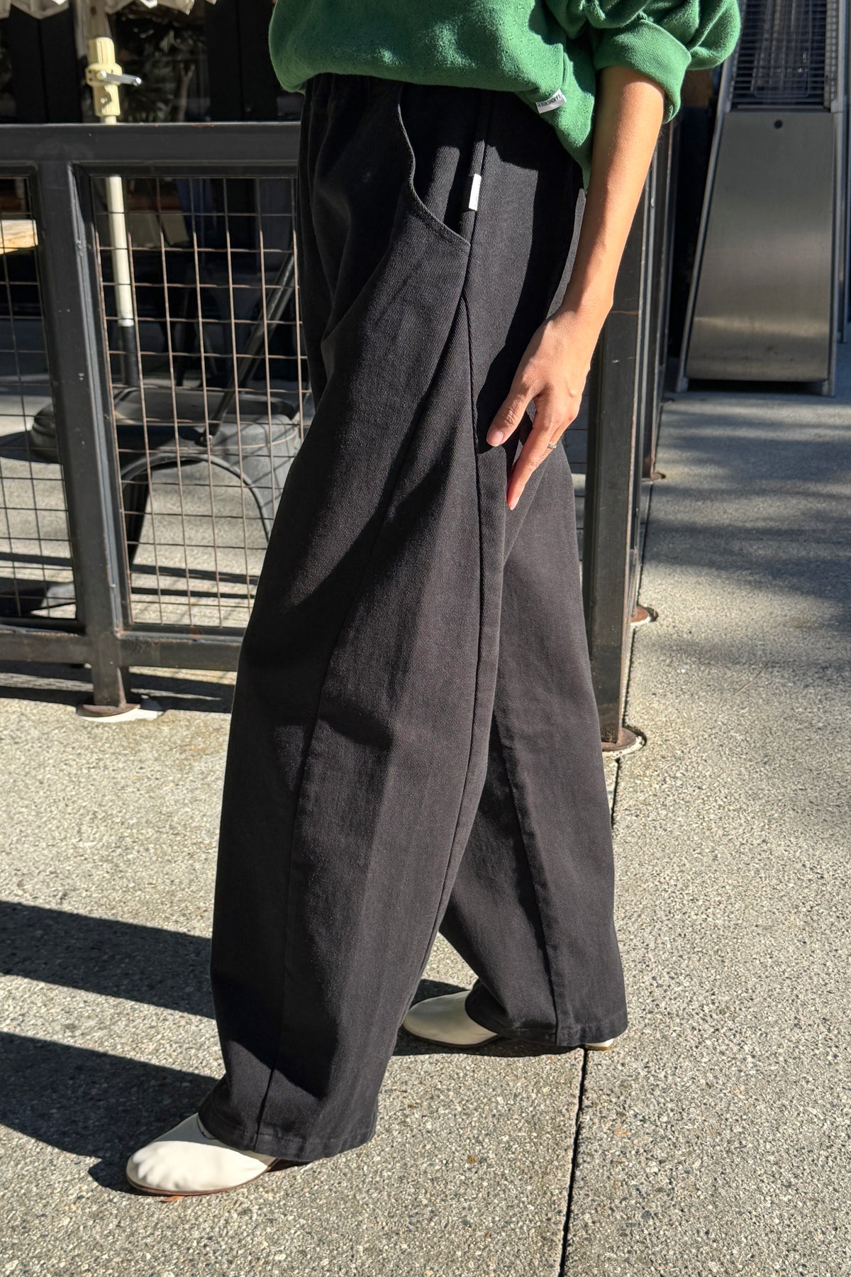 Long Arc Pants - Black Canvas