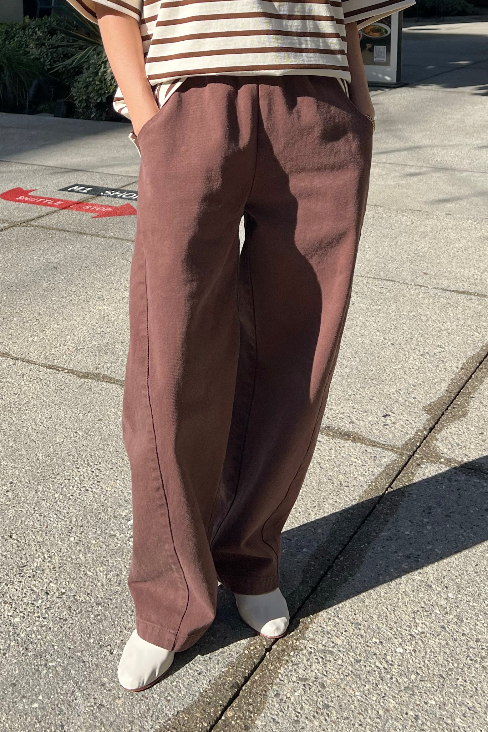 Long Arc Pants - Chocolate