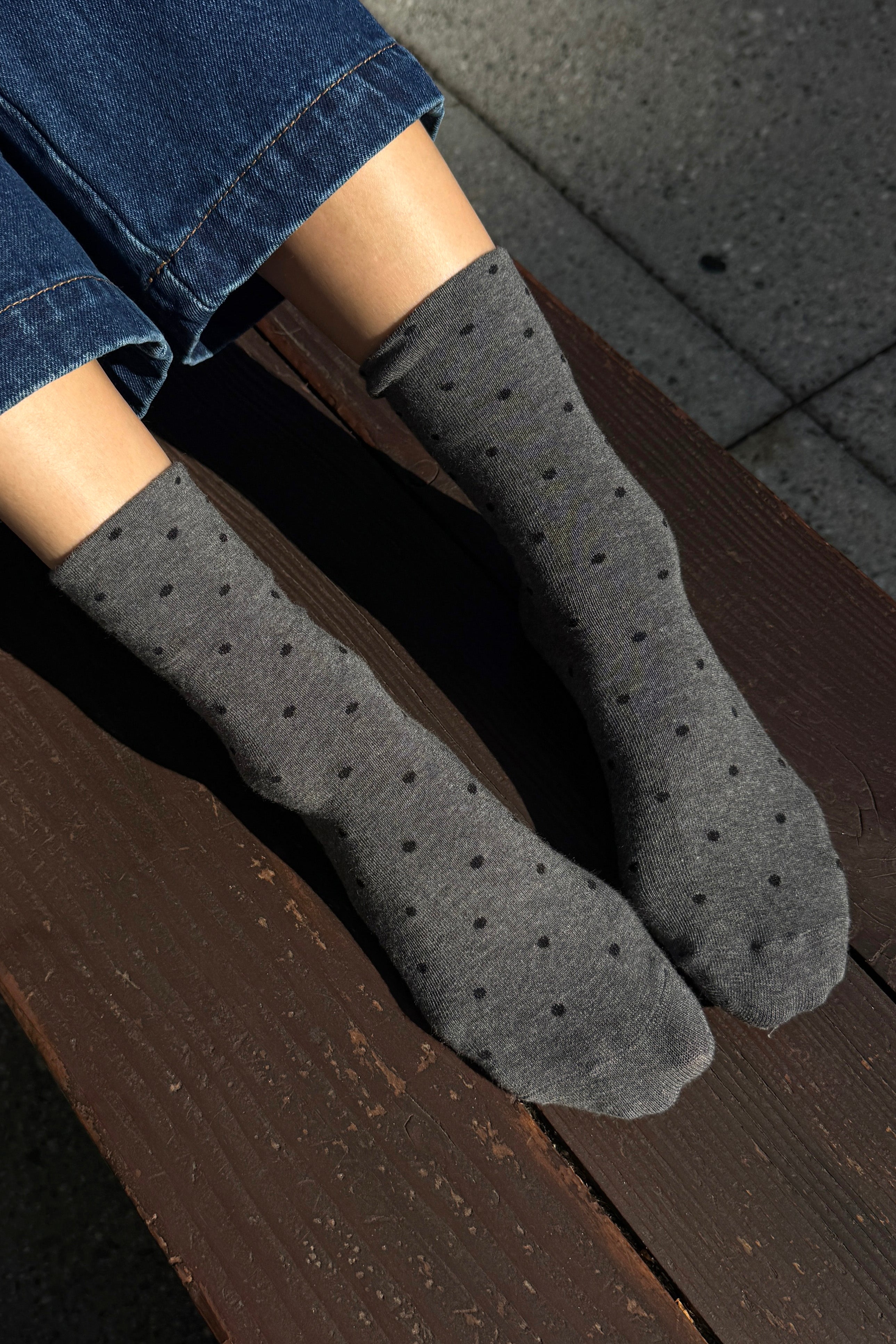 Polka Dot Sneaker Socks - Charcoal / Black